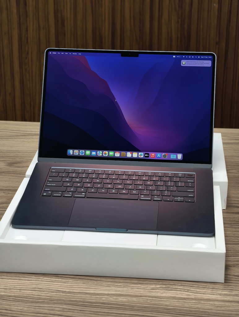 MacBook Air 15" chip M3 16/255 Midnight likenew fullbox, pin 100% sạc 24l