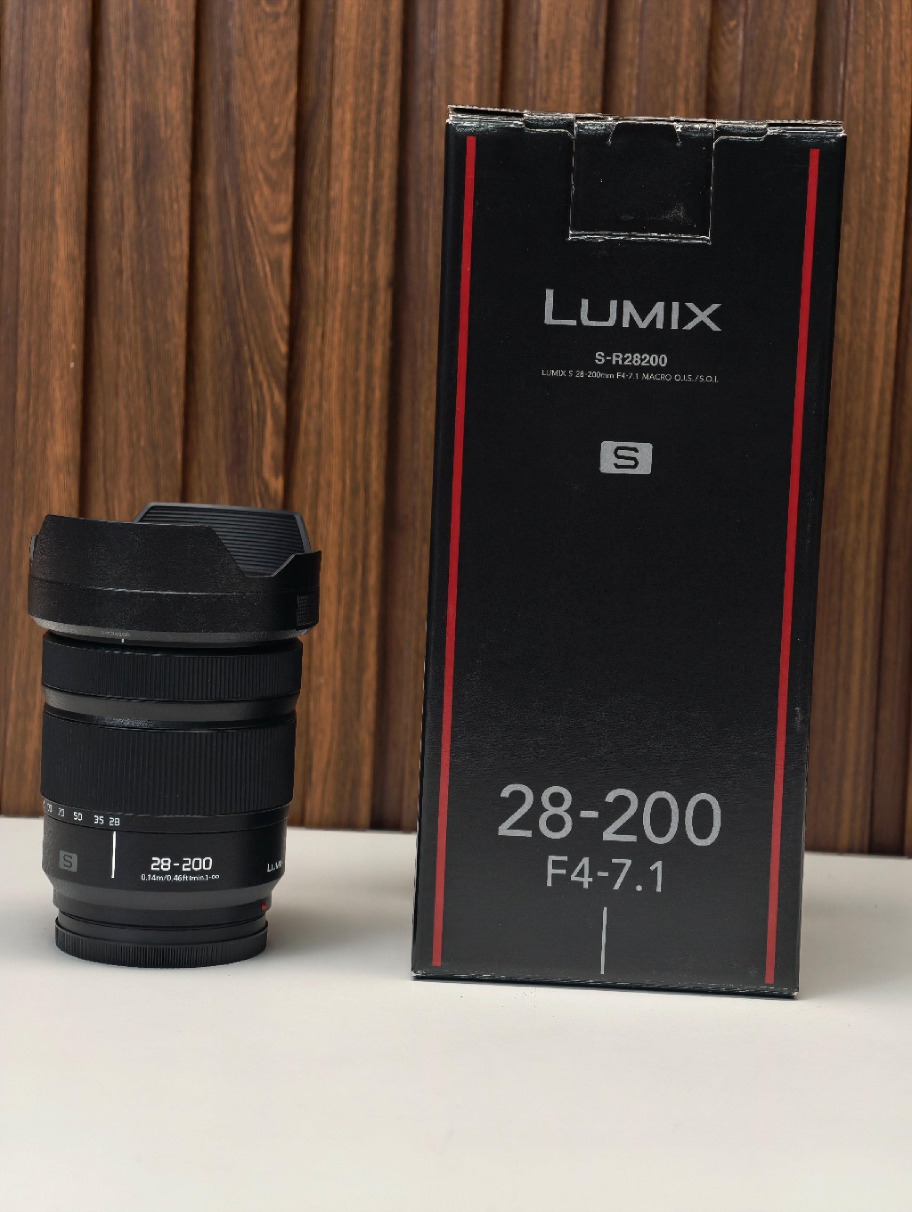 Lumix S 28-200 F4-7.1