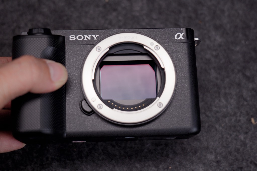 Sony ZV-E1 likenew pal/ntsc