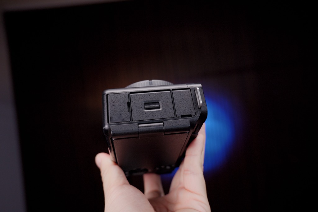 Sony ZV-E1 likenew pal/ntsc