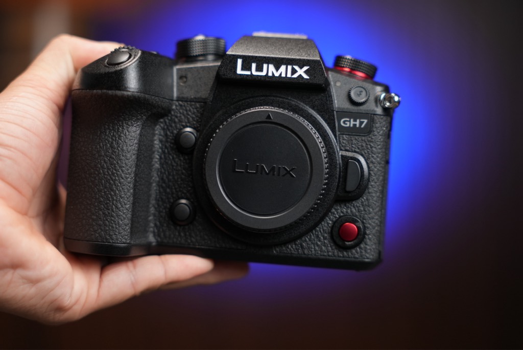 Lumix GH7 body likenew fullbox 170 shot