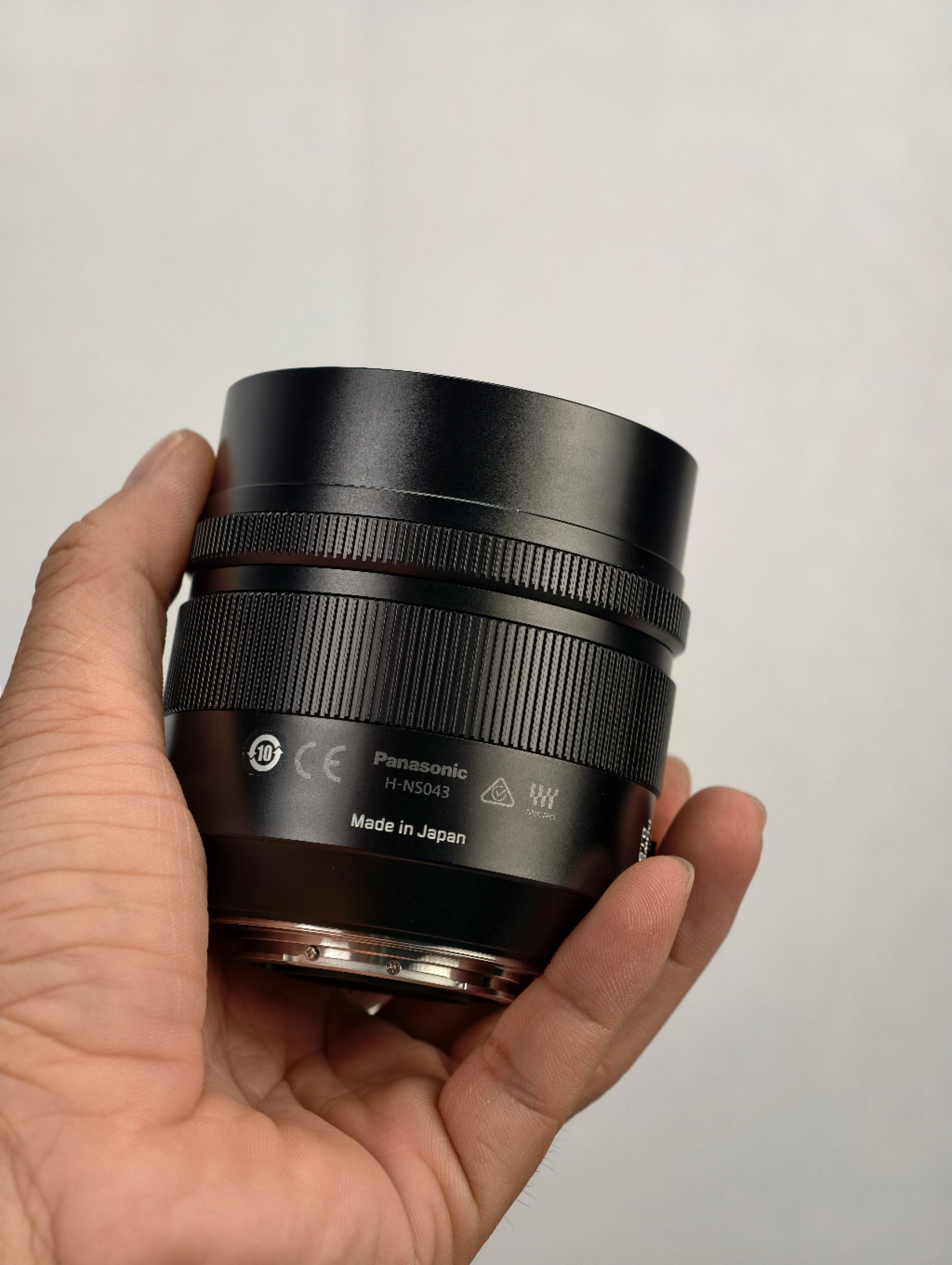 Panasonic Leica DG Nocticron 42.5mm f/1.2 ASPH. POWER O.I.S. Lens likenew