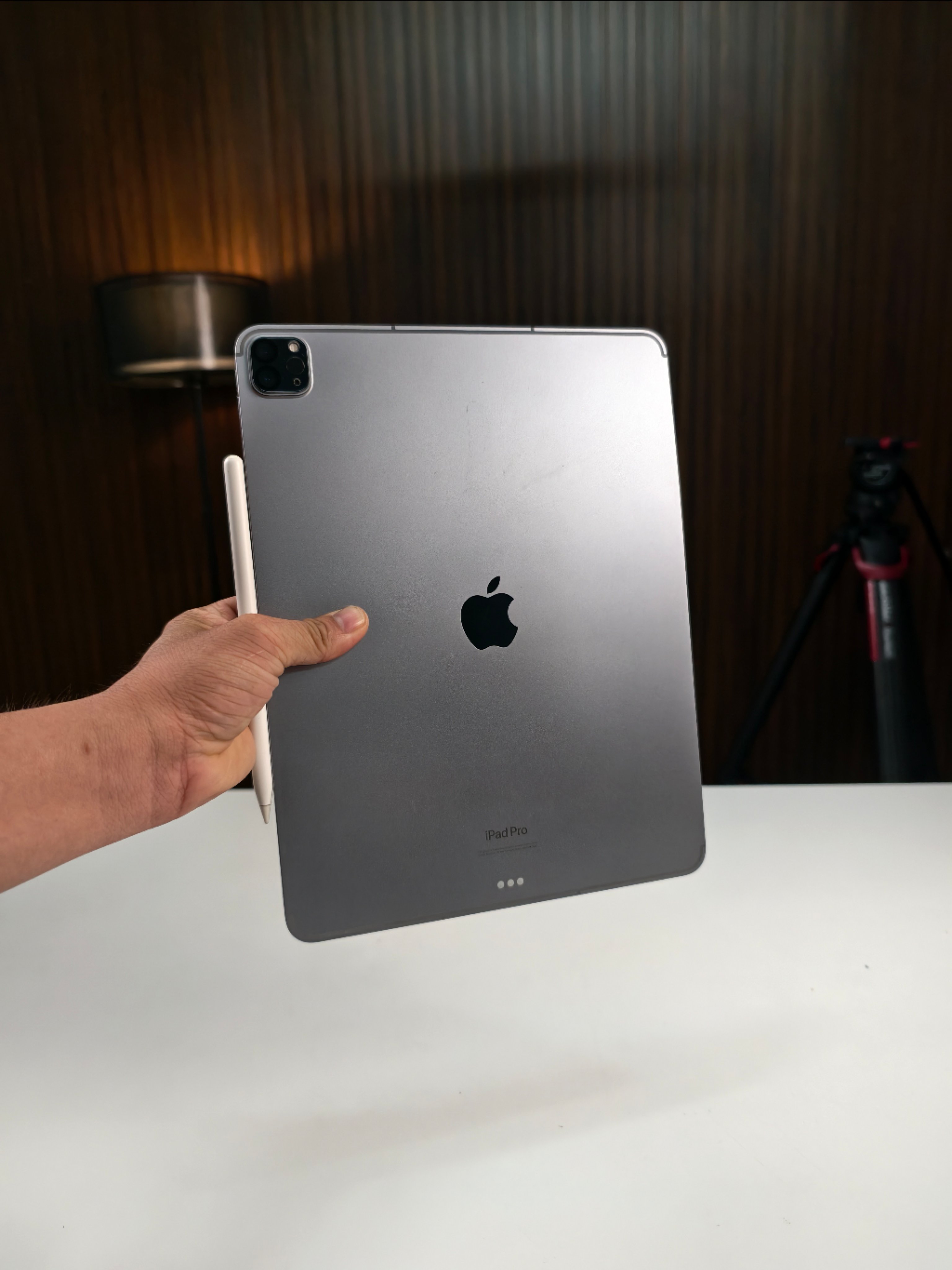 iPad Pro 12.9 inch chip M2 128 5G body likenew pin