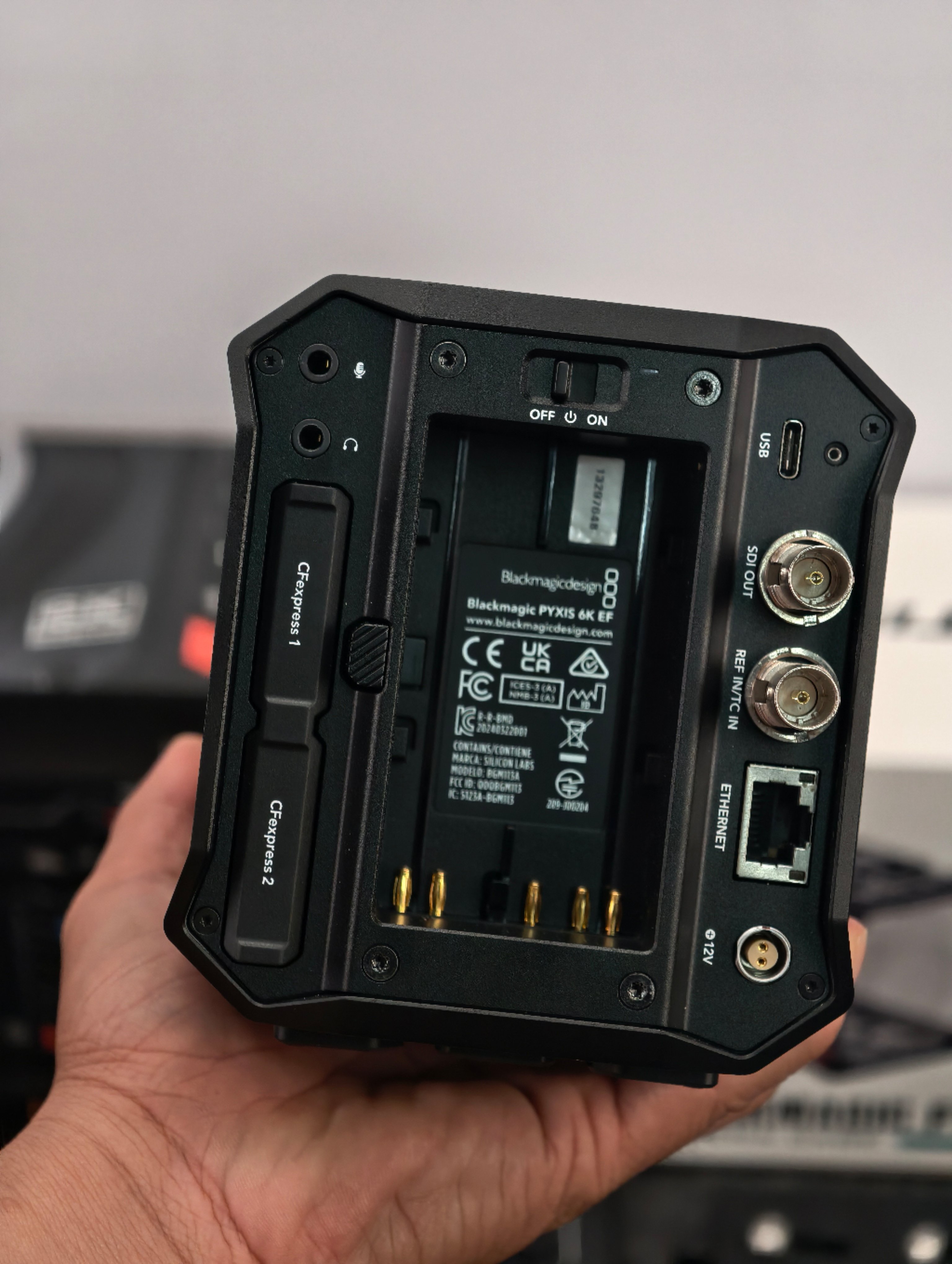 Blackmagic Pyxis 6k Fullframe likenew fullbox
