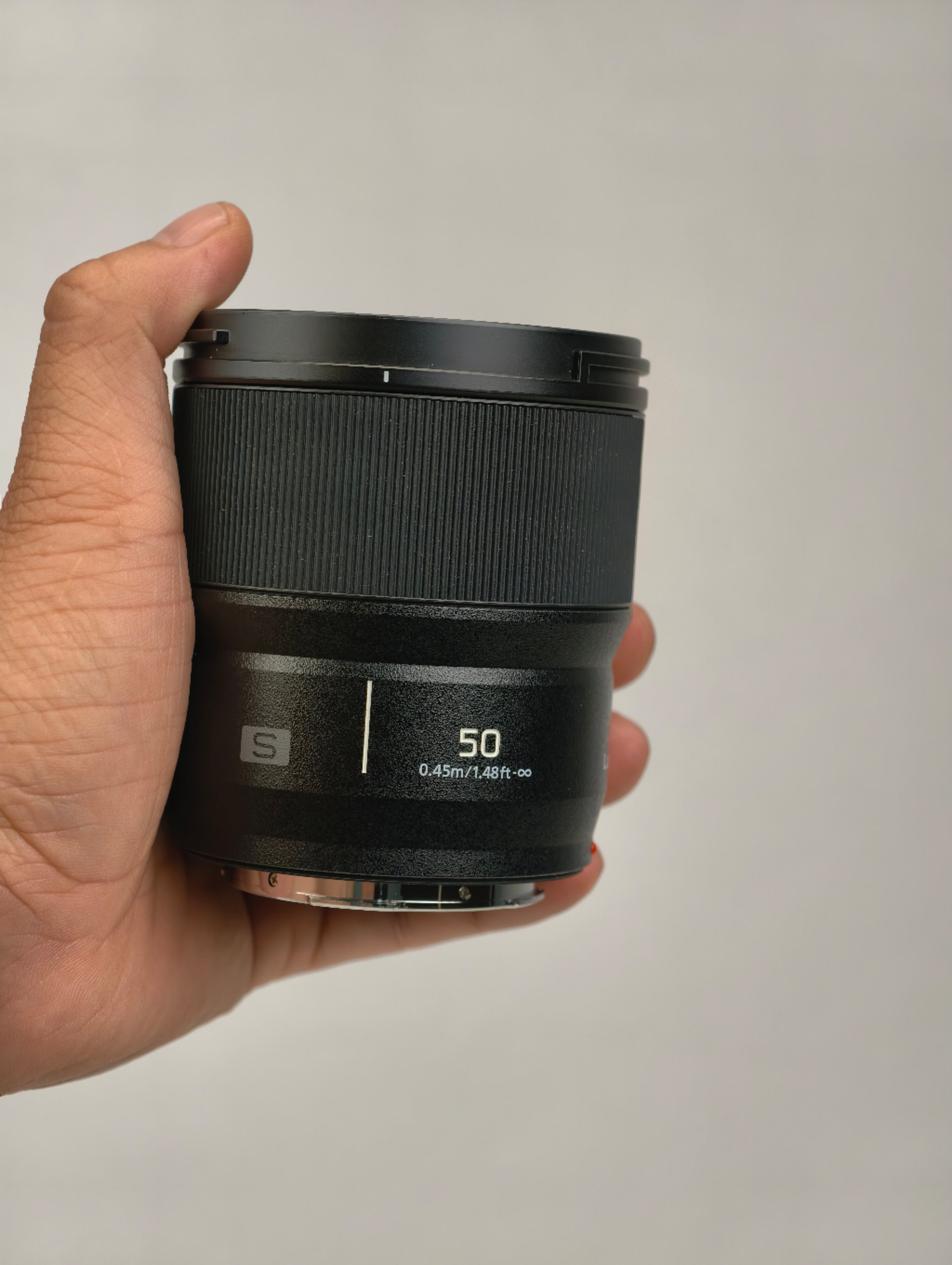 Lumix S 50mm f1.8 likenew