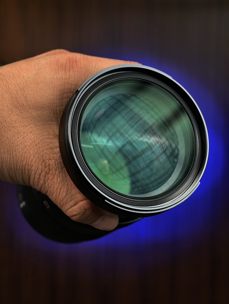 SEL2470GM XT likenew cap-hood zin