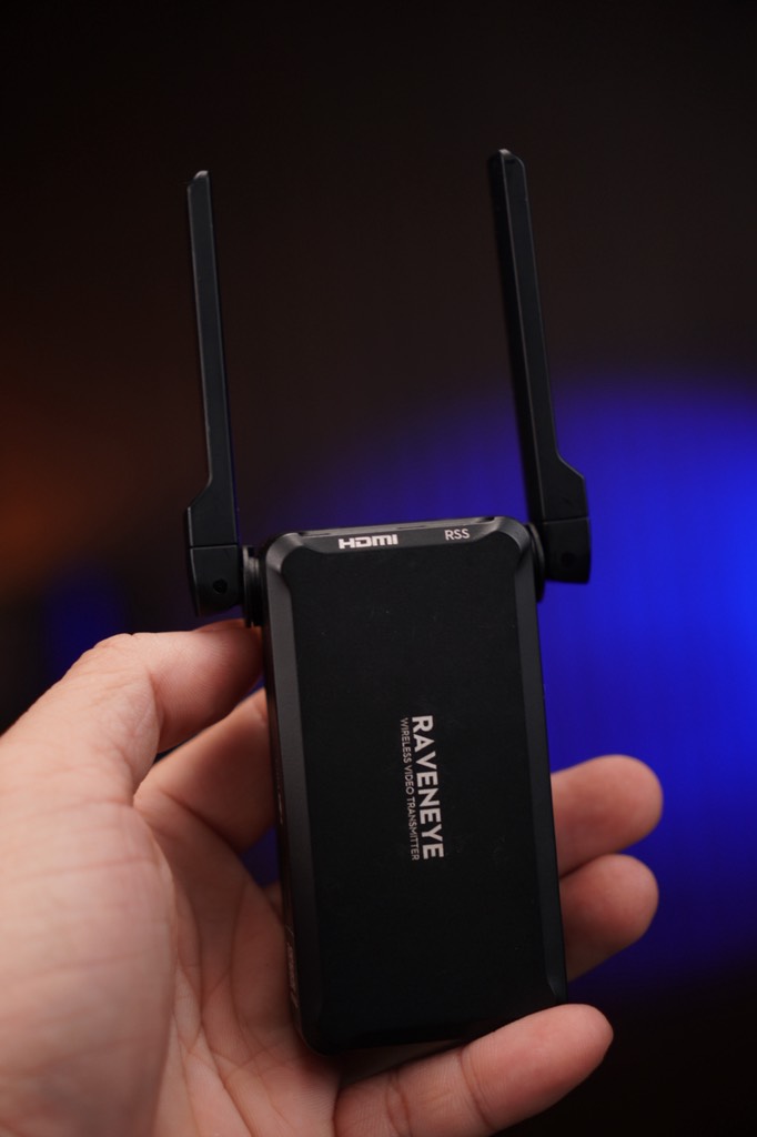 dji raveneye likenew + HDMI A cable