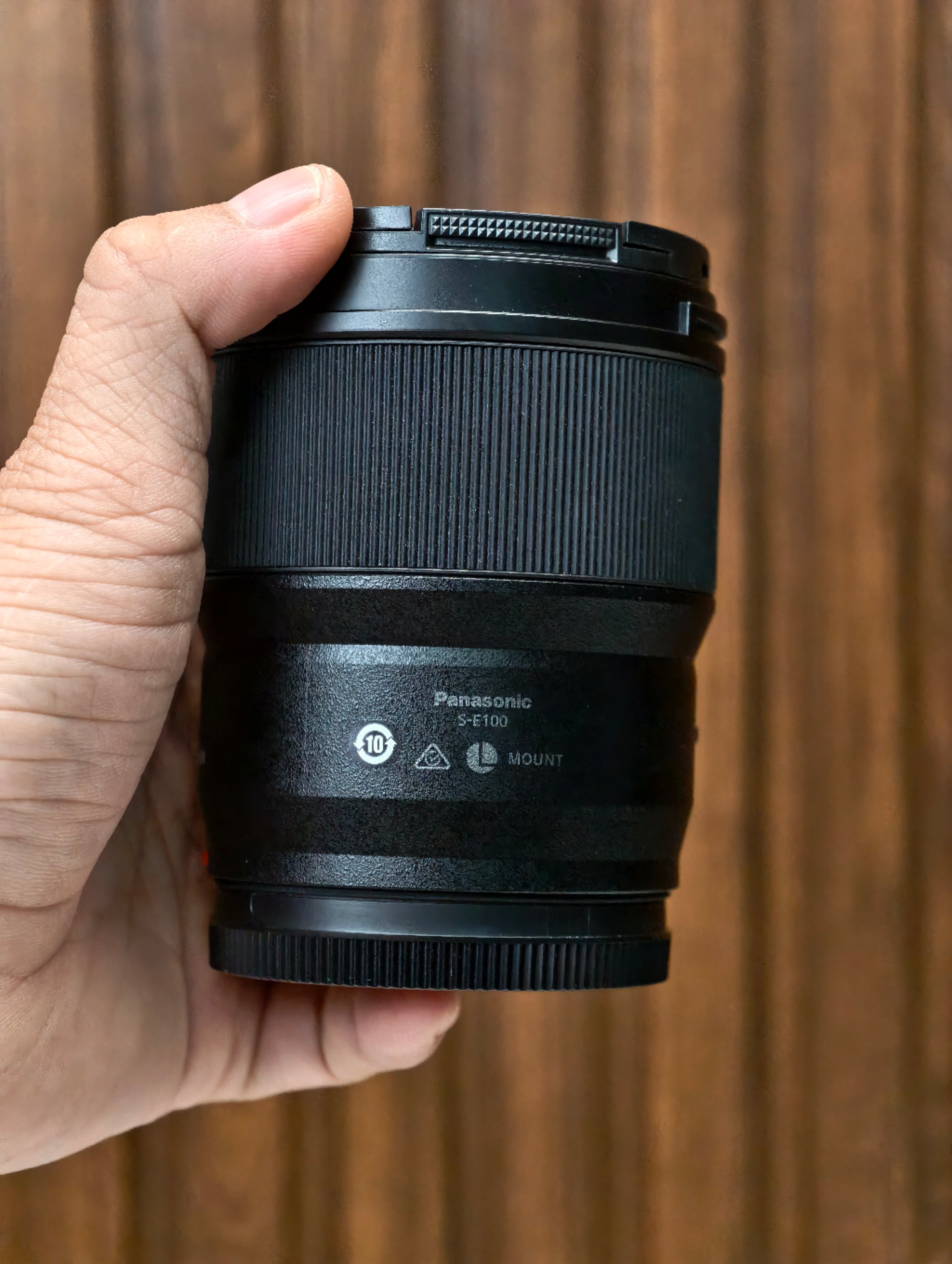 Lumix S 28-200 F4-7.1