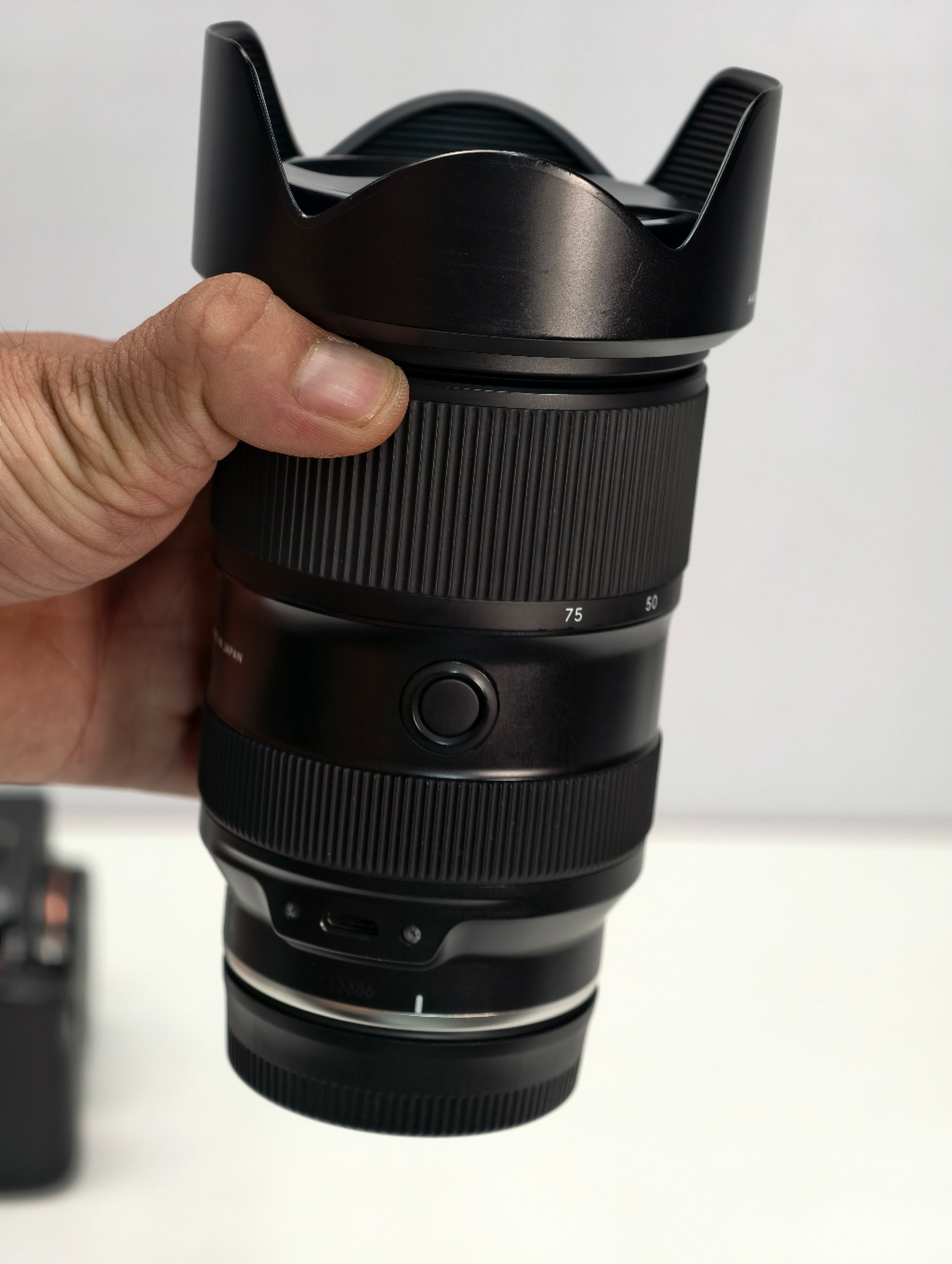 Tamron 28-75mm F/2.8 Di III VXD G2 Sony E cũ đẹp fullbox