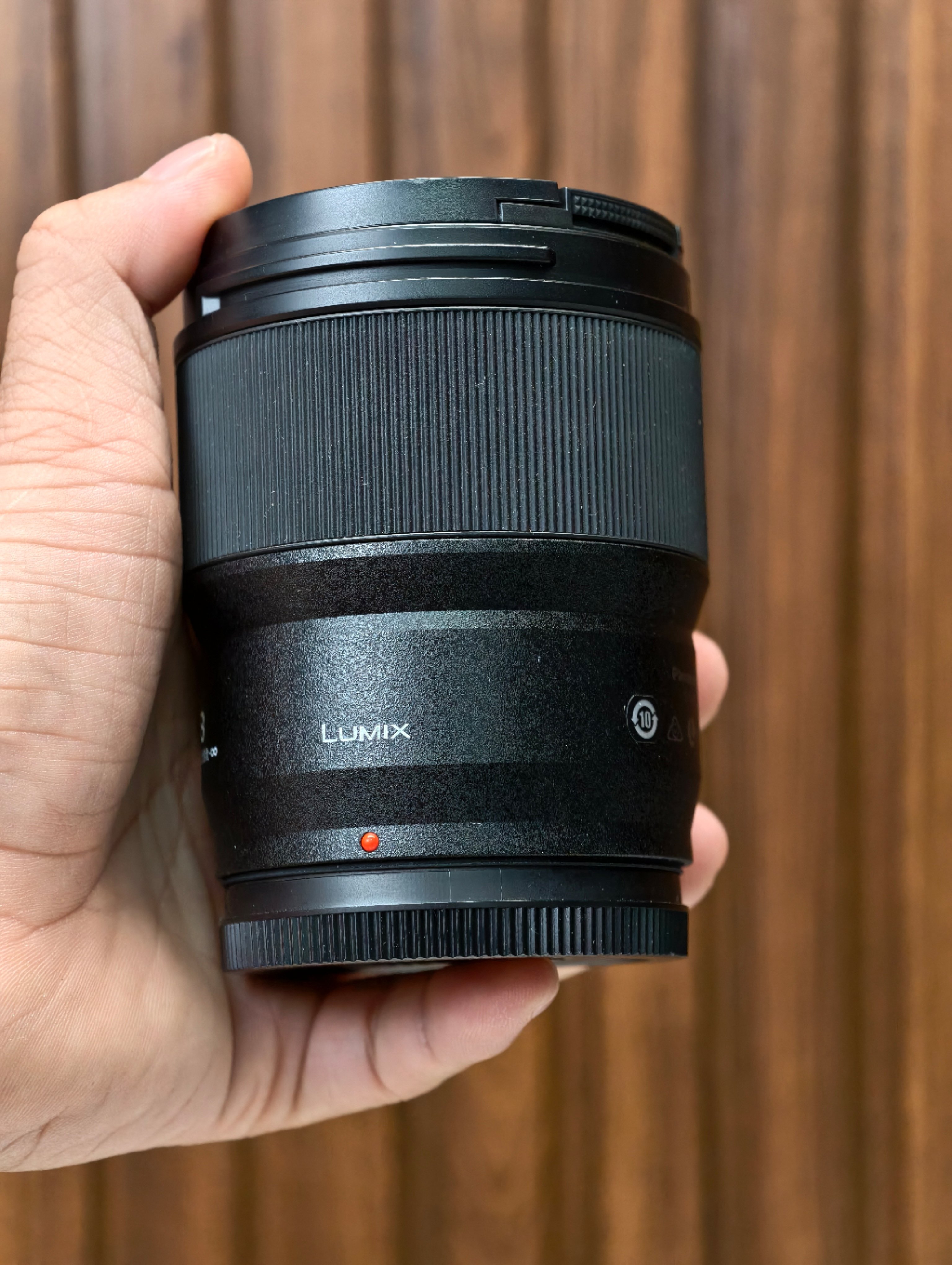 Lumix S 18mm f/1.8 Ultra-Wide-Angle Lens likenew
