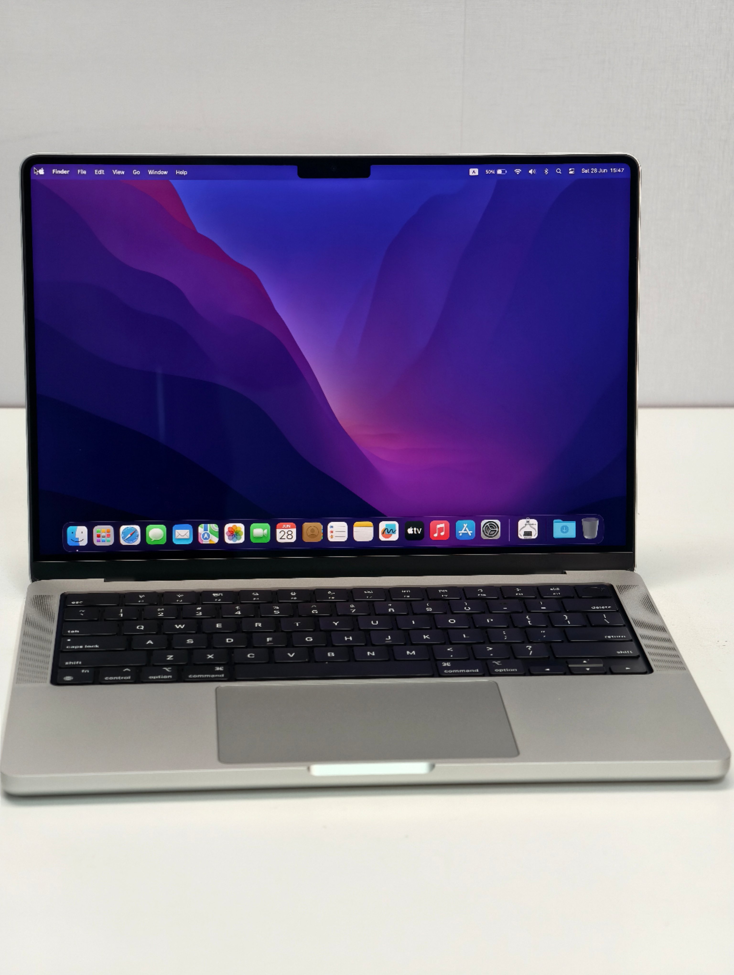 Macbook Pro 14-inch chip M1 Pro 32/512 Silver fullbox pin 88 sạc 108l