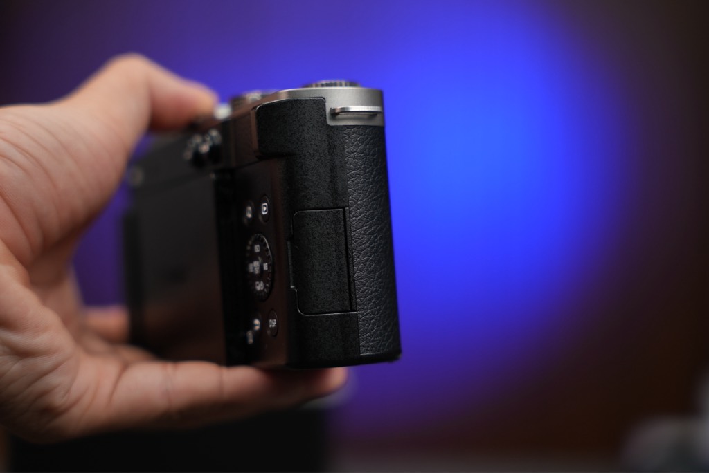 Panasonic Lumix S9 ( Silver) likenew fullbox