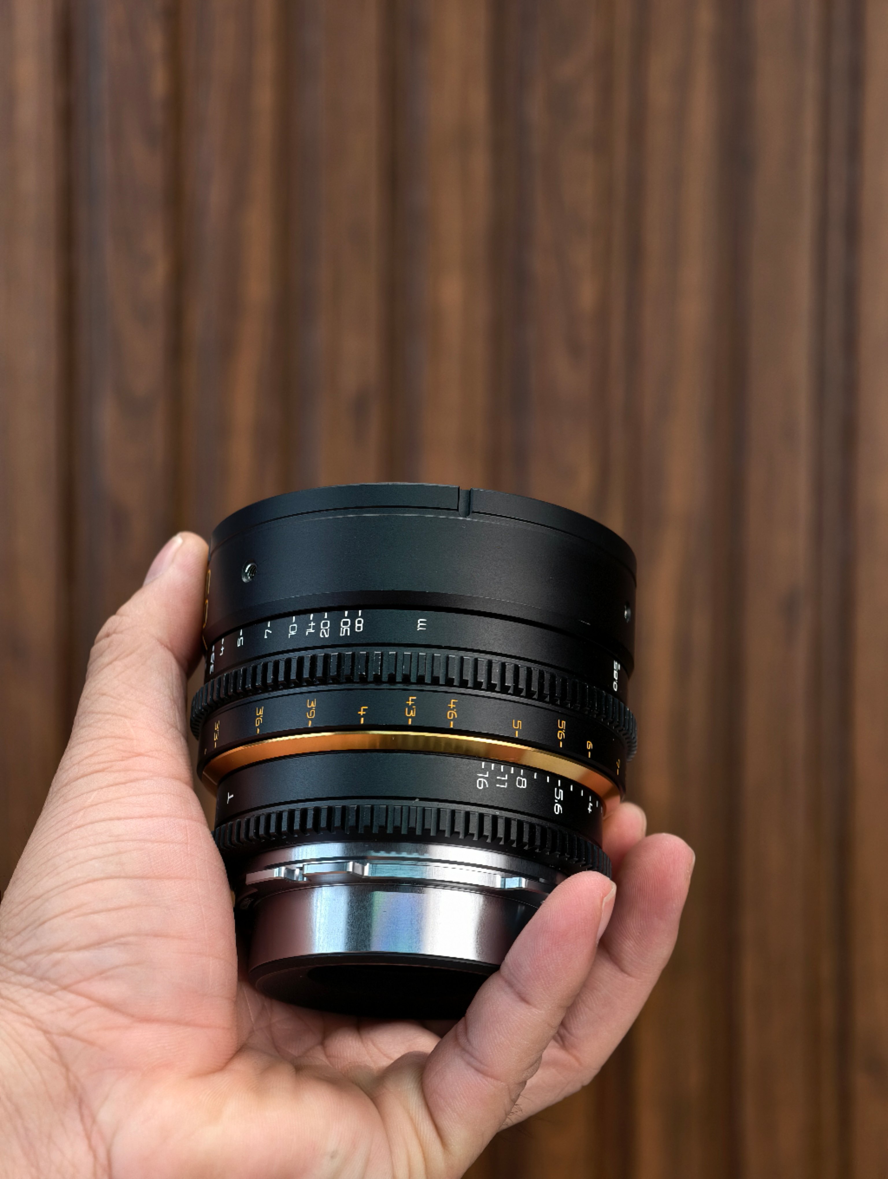 Dulens APO Mini Prime 85mm T2.4 Lens (PL-EF Mount)