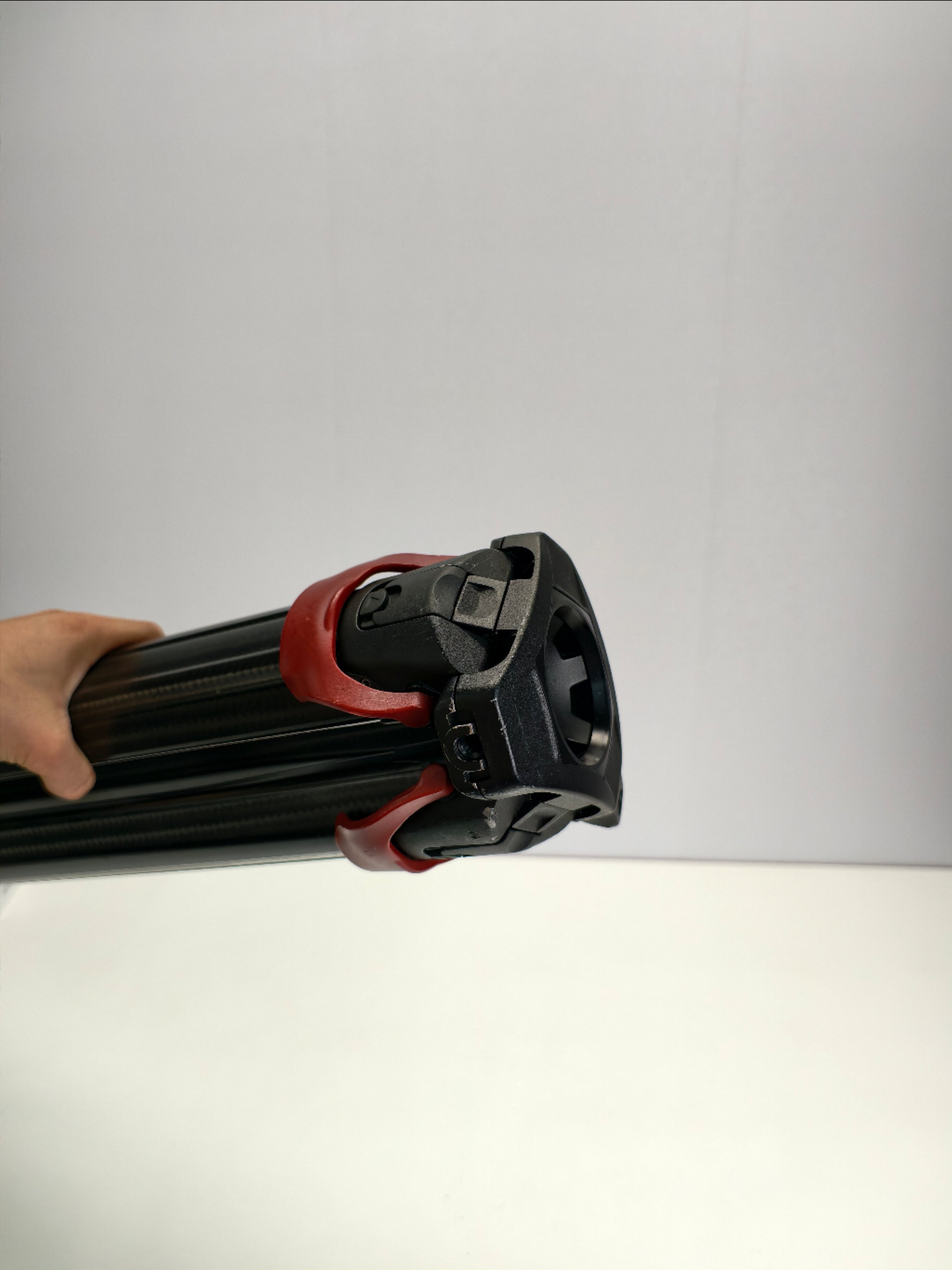 Sachtler Flowtech 75 MS Carbon Fiber Tripod cũ đẹp
