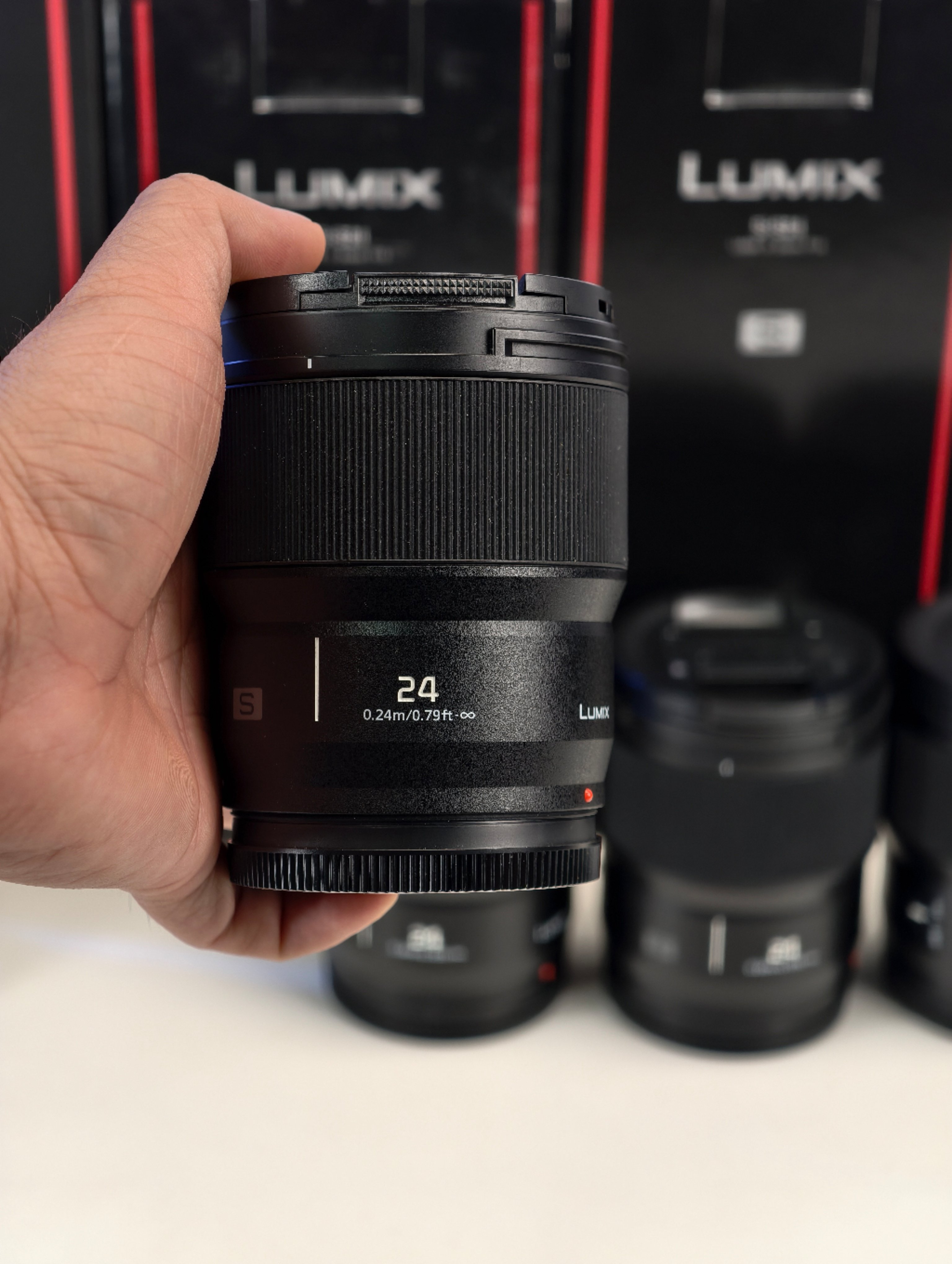 Lumix S 24m f1.8 likenew