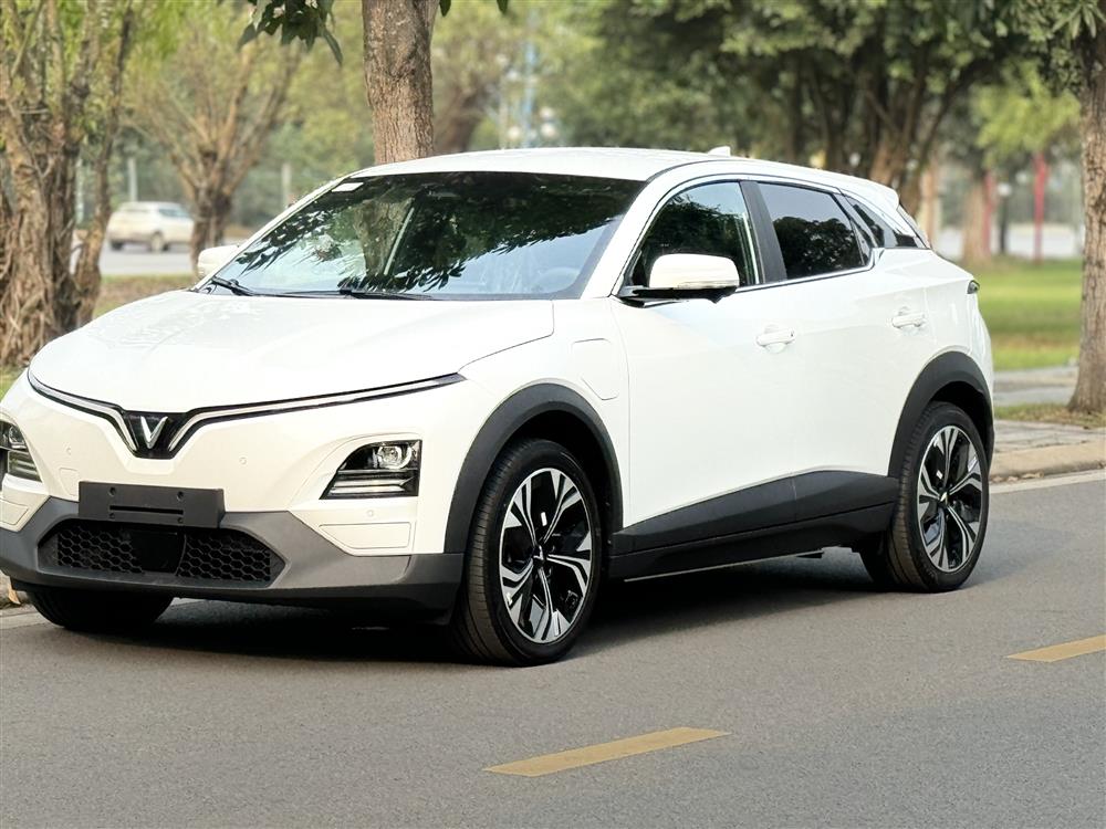 Phân biệt ưu nhược điểm của xe điện so với xe xăng