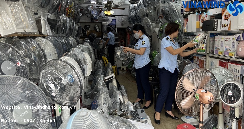 Cửa hàng quạt treo tường điện cơ