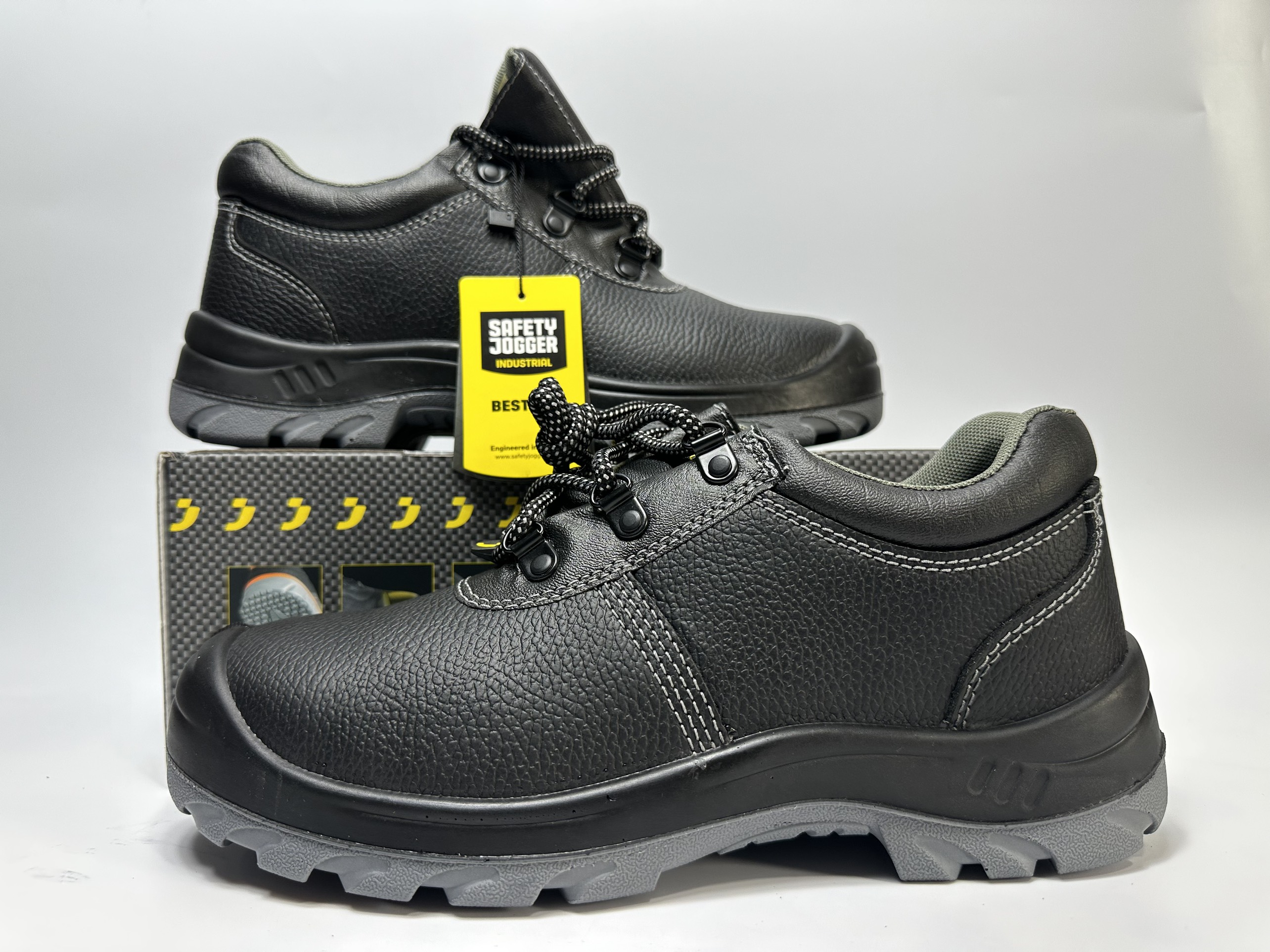 Giày bảo hộ lao động jogger cổ thấp
