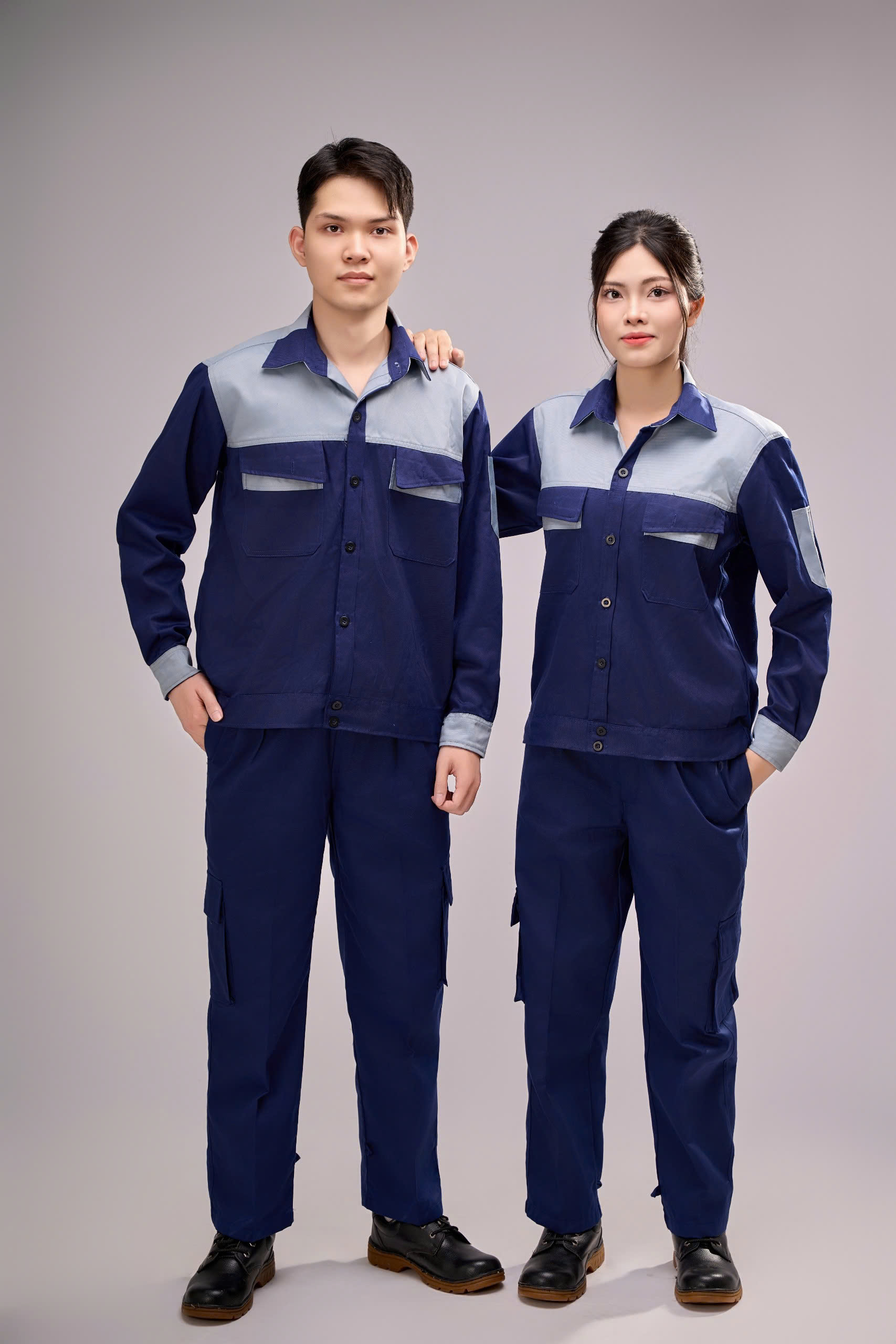 Quần áo bảo hộ lao động màu tím than và ghi