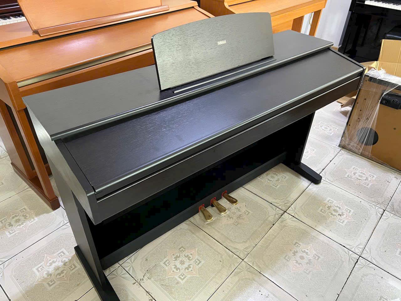 Piano Yamaha YDP88II