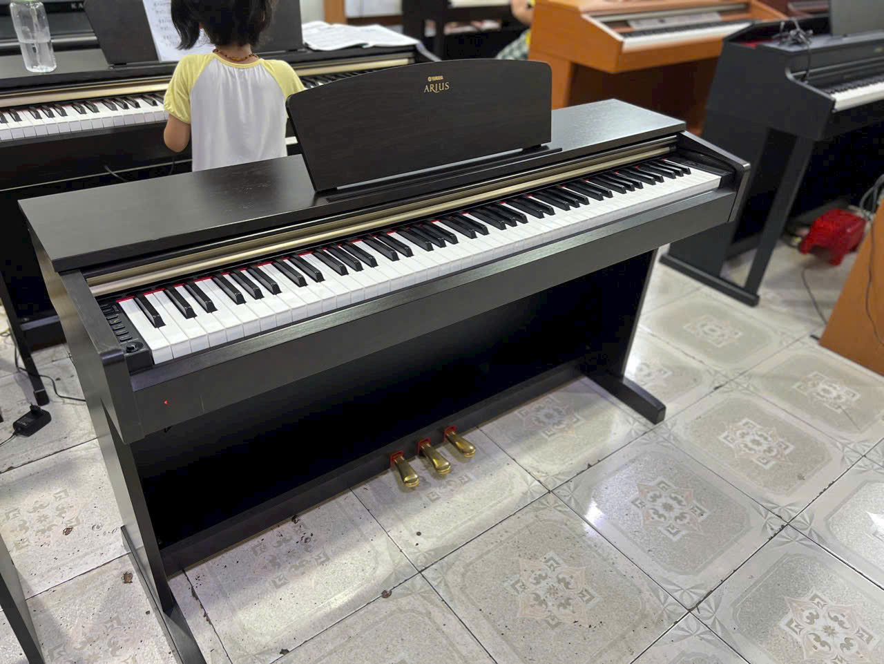 Piano điện Yamaha Ydp161
