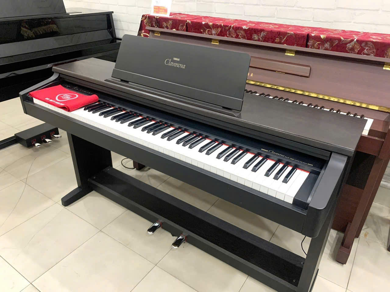 Piano điện Yamaha  Clp122