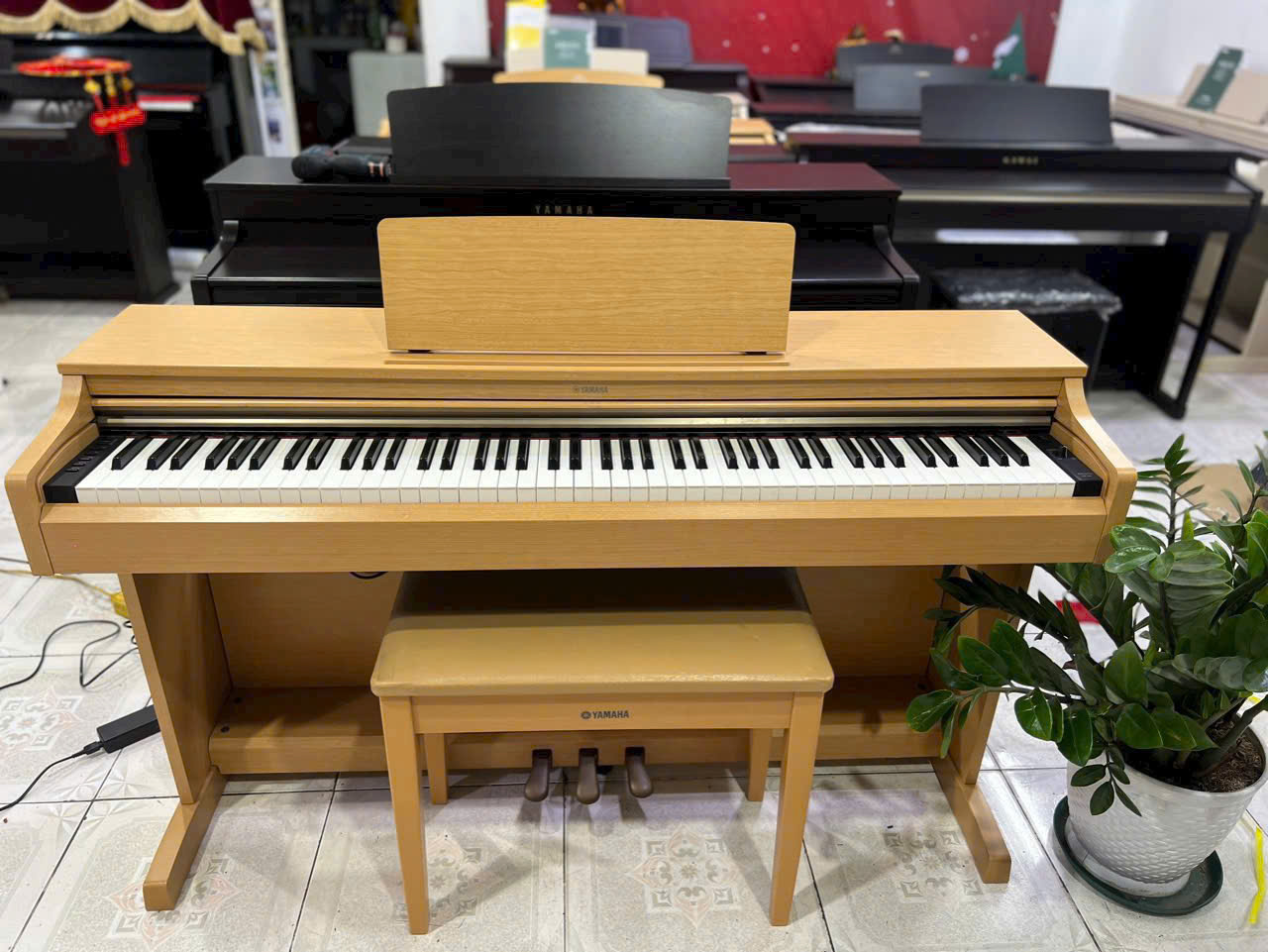 Piano điện Yamaha Ydp162