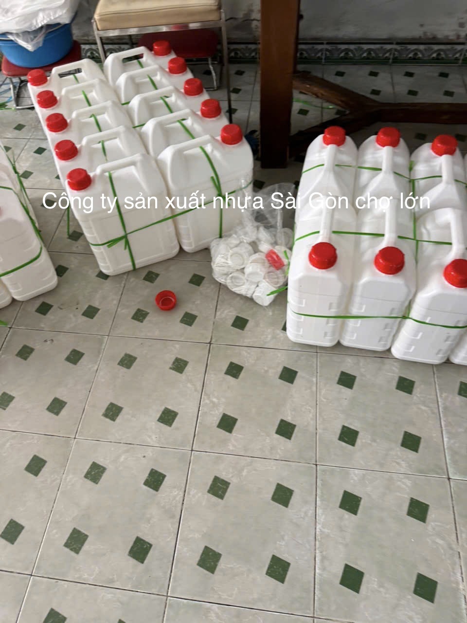 Can nhựa 10 lít dẹp trắng đục đựng hóa chất
