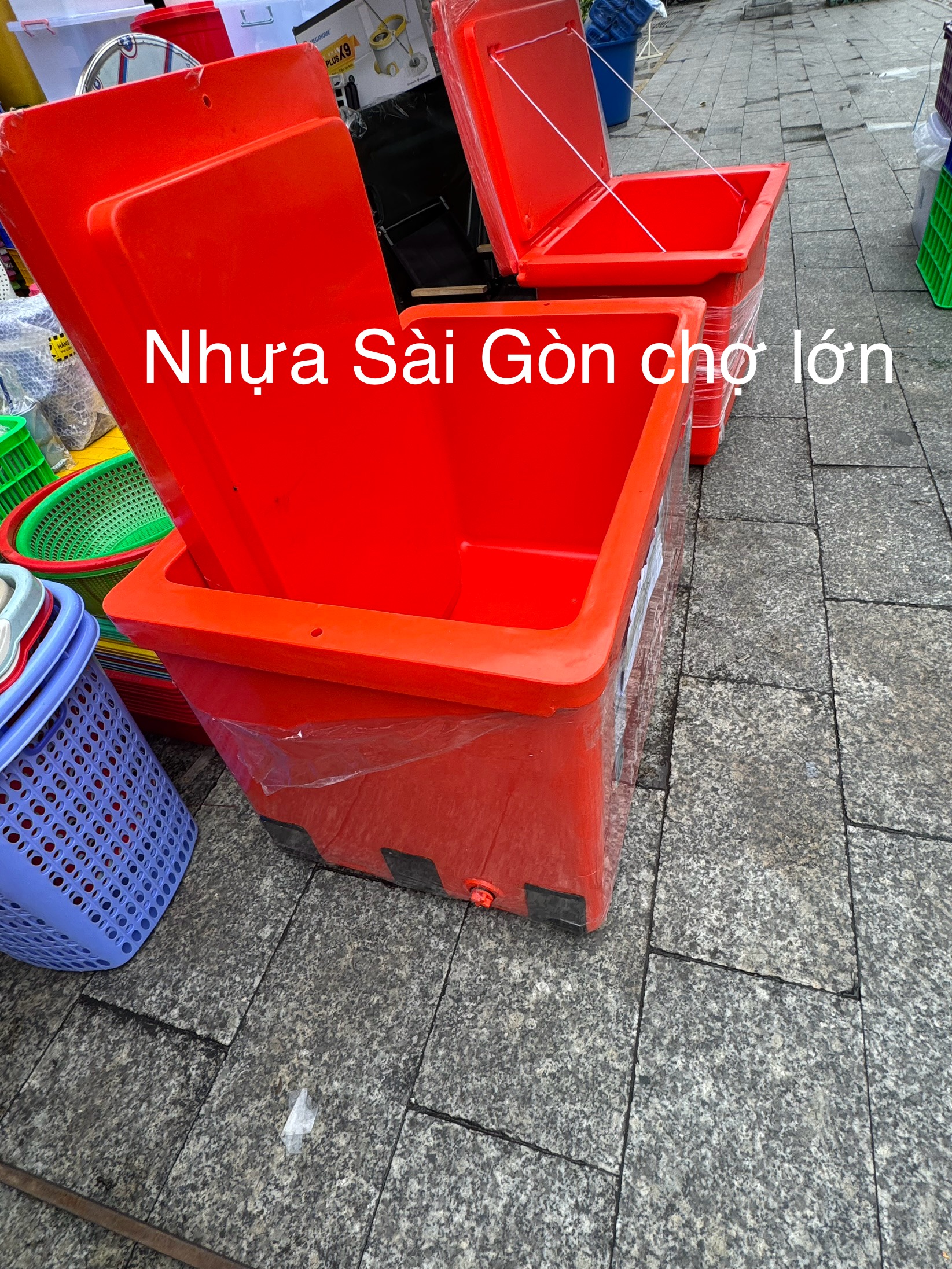Thùng đá Thái Lan 300 lít Hoa SEN KHÔNG CHÂN NẮP RỜI