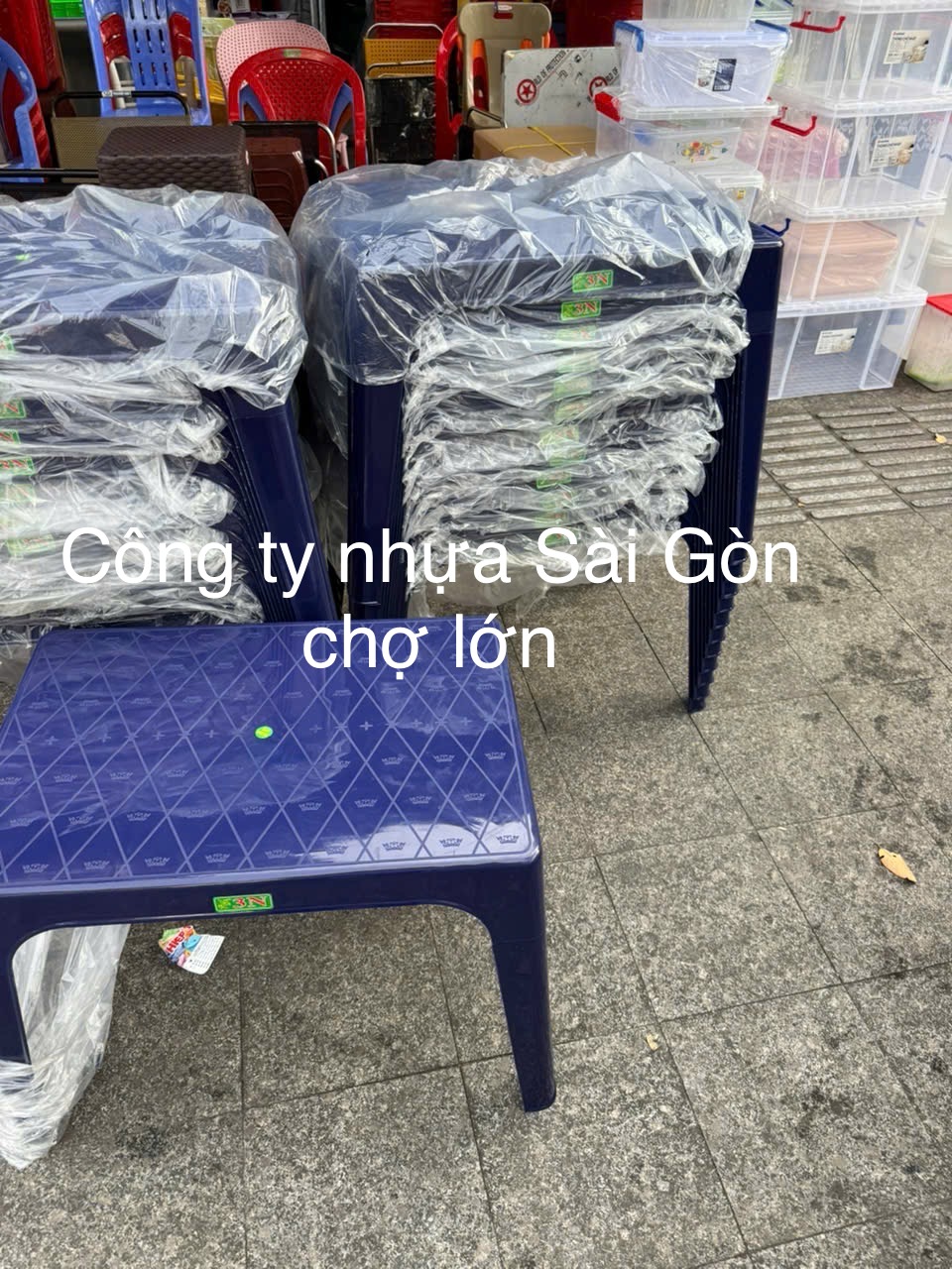 Bàn nhựa đại vương miện màu mực ( dương đậm)