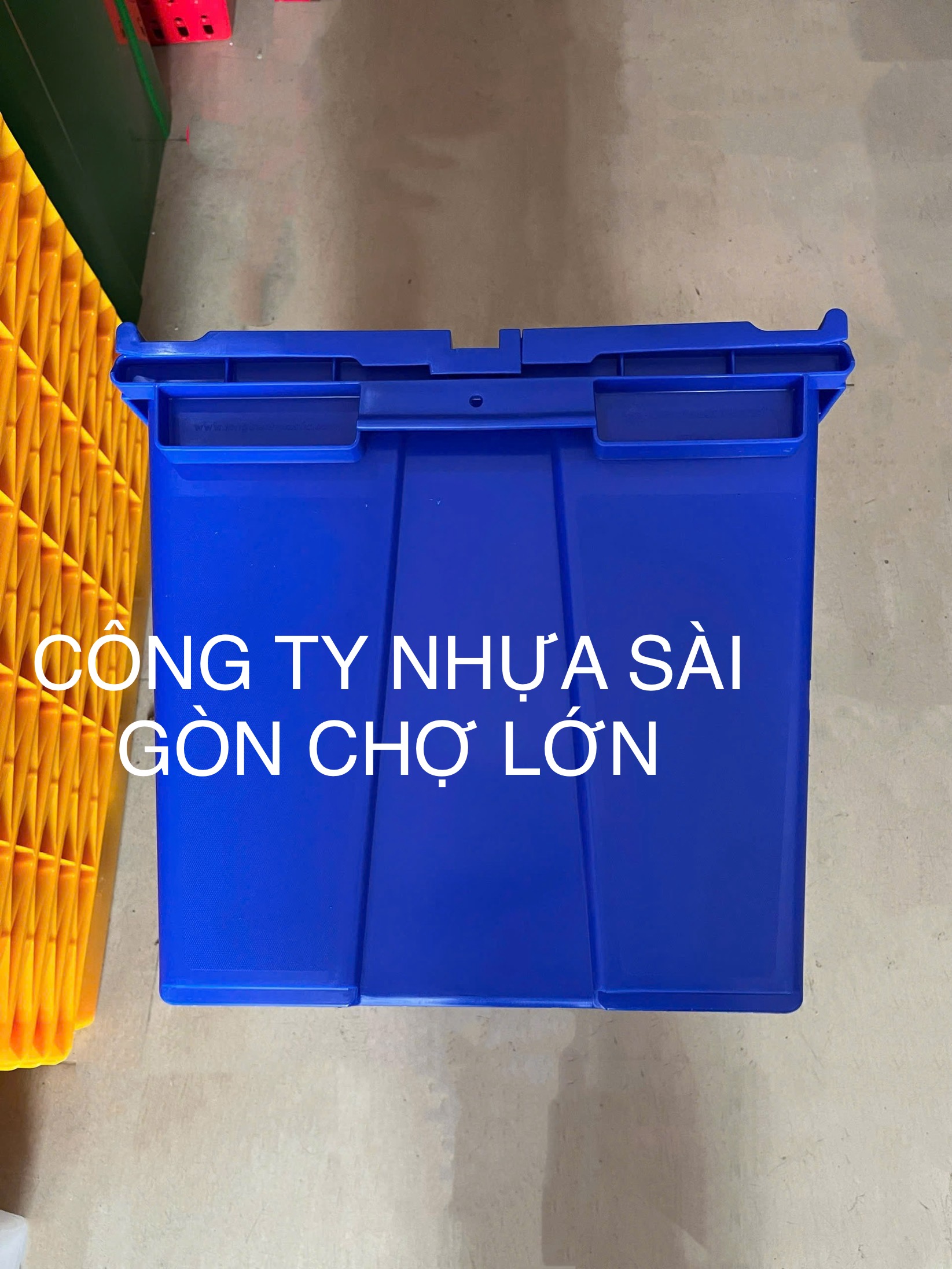 Thùng nhựa bít HS043 có nắp đậy