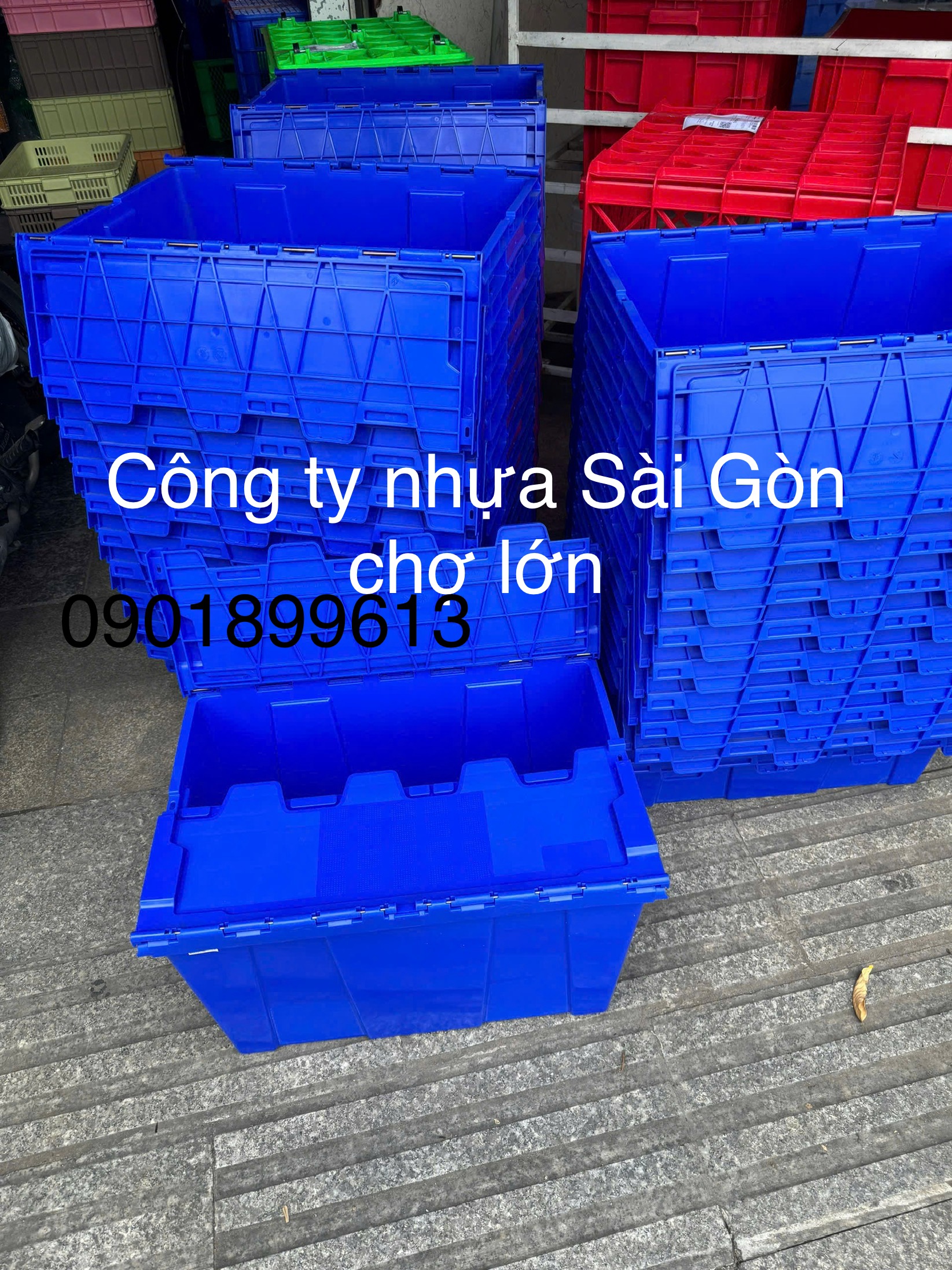 Thùng nhựa bít HS043 có nắp đậy