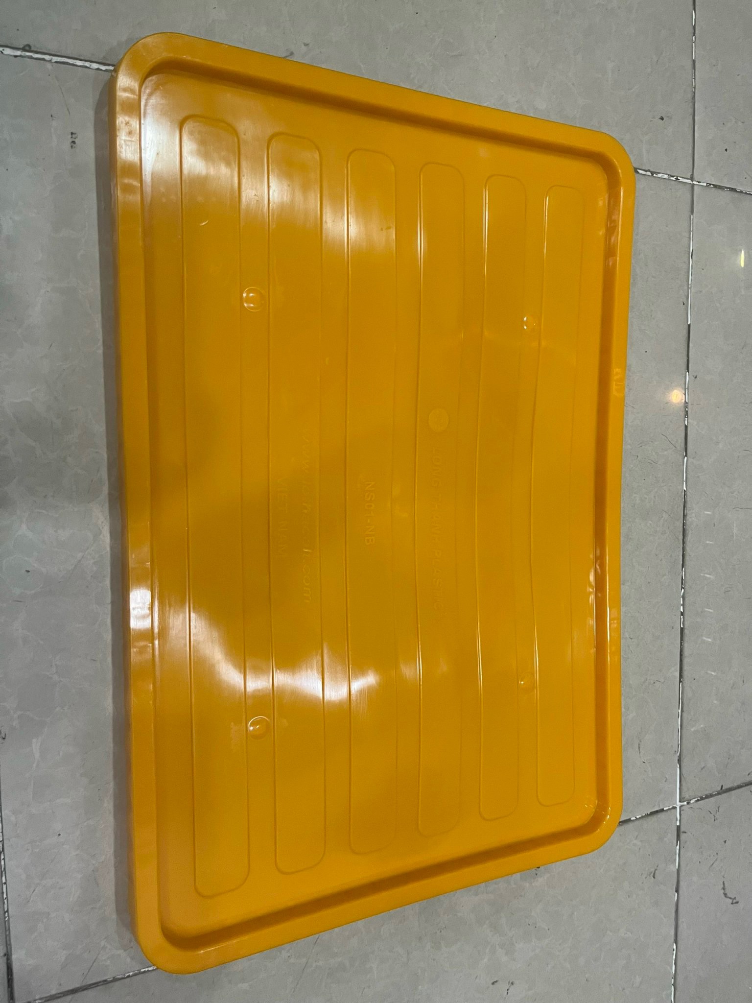 Nắp sóng nhựa bít fataco và Long thành (61*41)