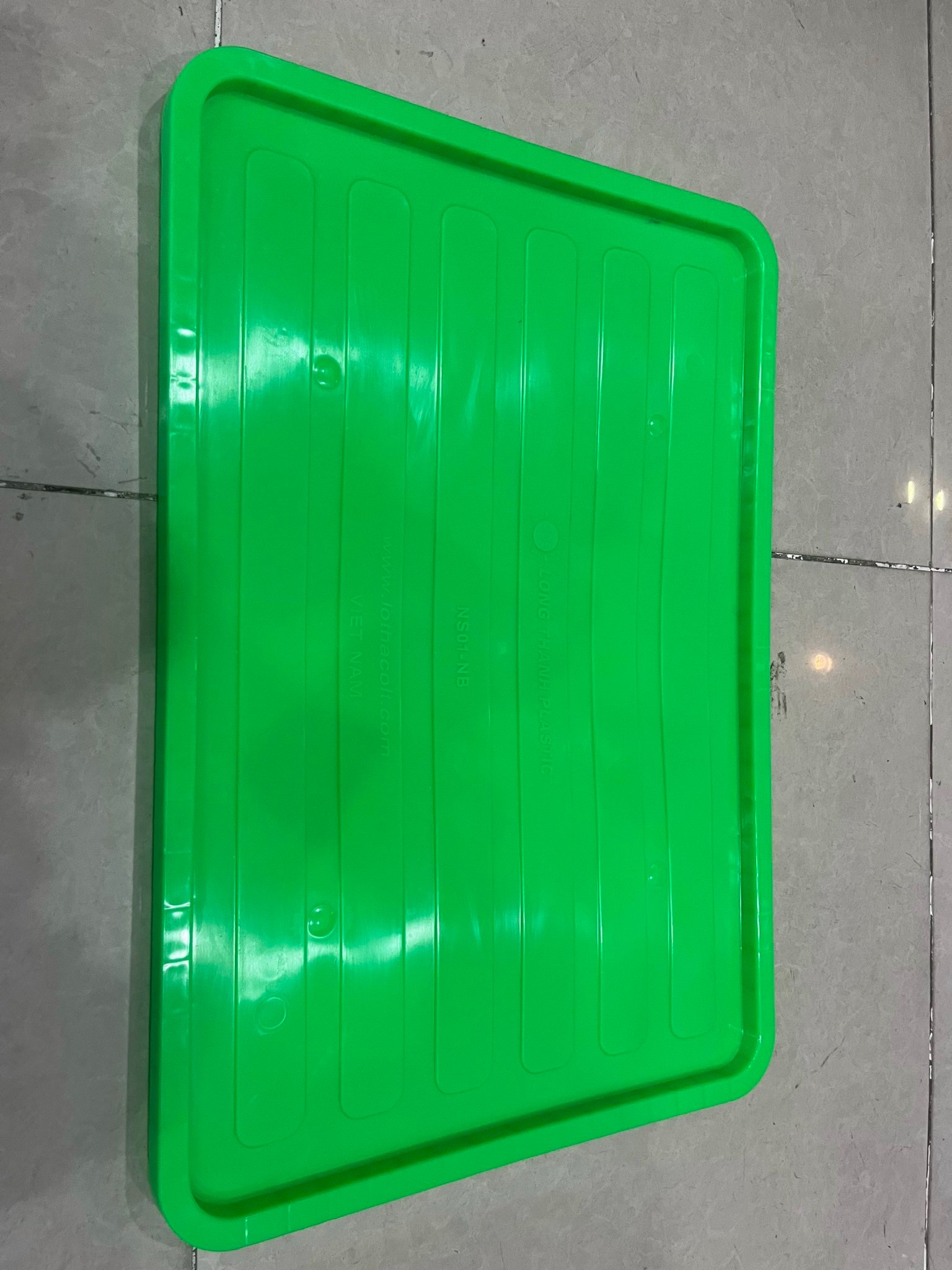 Nắp sóng nhựa bít fataco và Long thành (61*41)