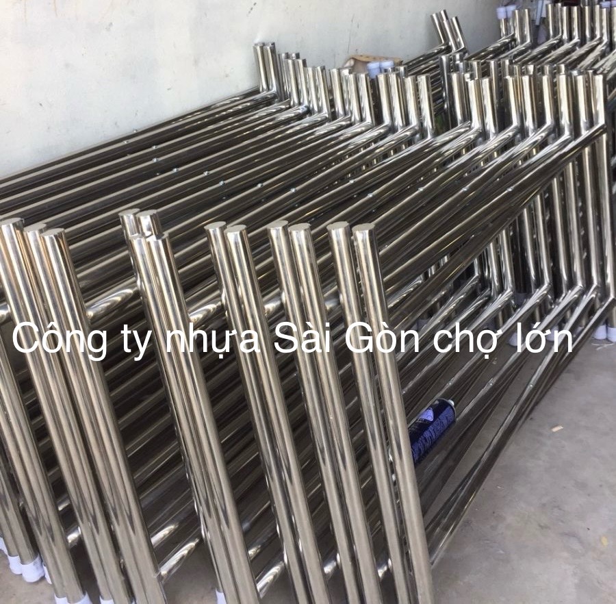 Mặt bàn inox  1m2 chân rời cho đám cưới