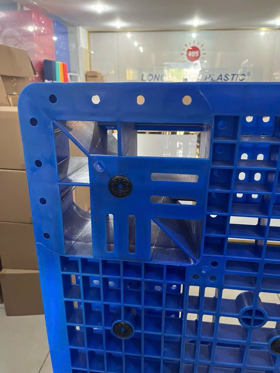 Pallet nhựa PL16-LK Long Thành(120*120*15 cm)