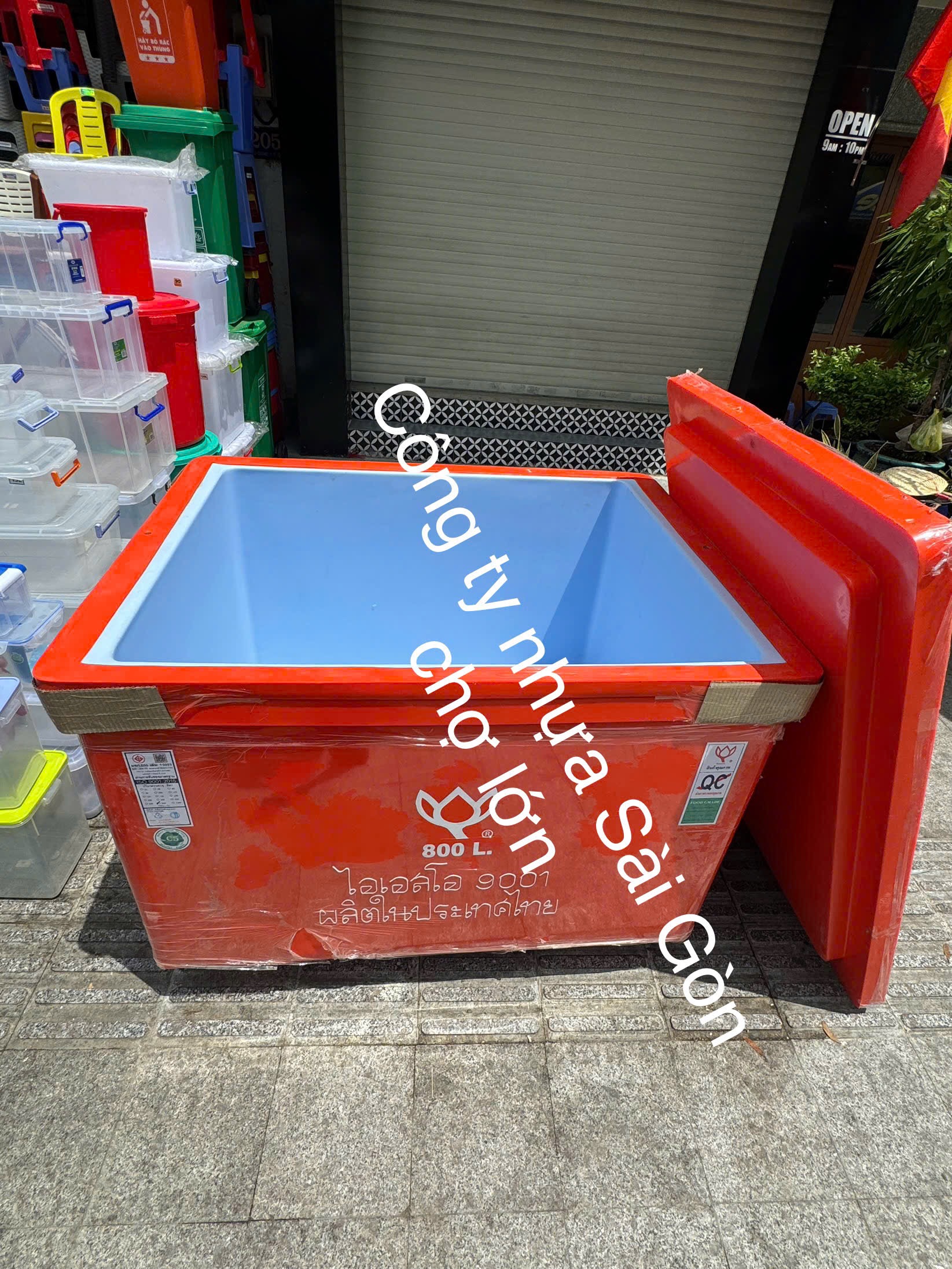 Thùng đá Thái Lan 800 lít nhập khẩu màu xanh