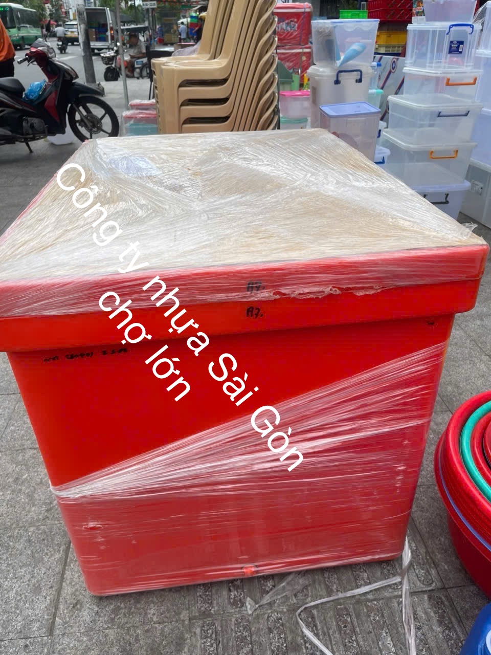 Thùng đá Thái Lan 450 lít mũi neo không chân nắp rời
