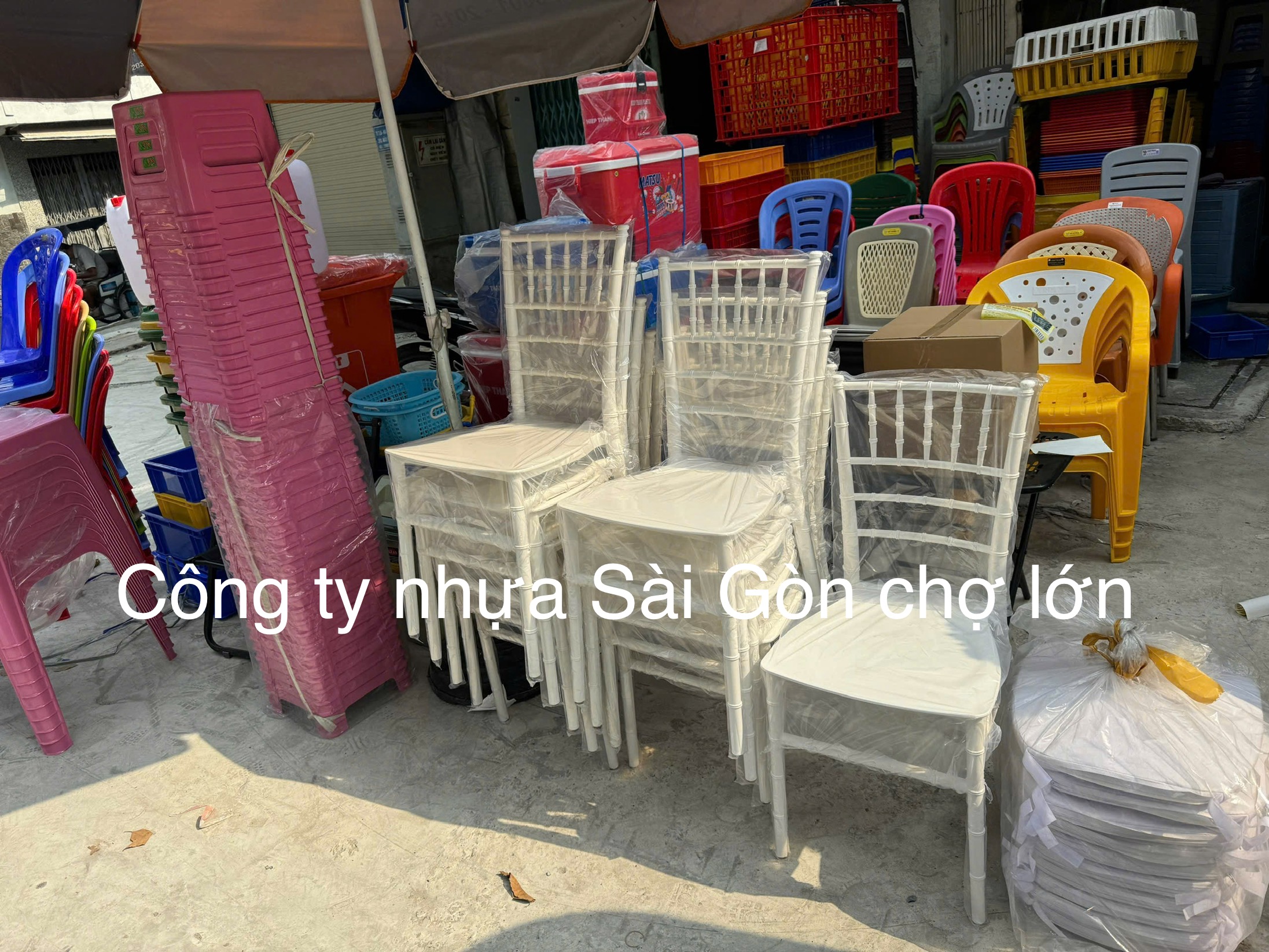 Ghế nhựa trúc nhà hàng cao cấp nhập khẩu