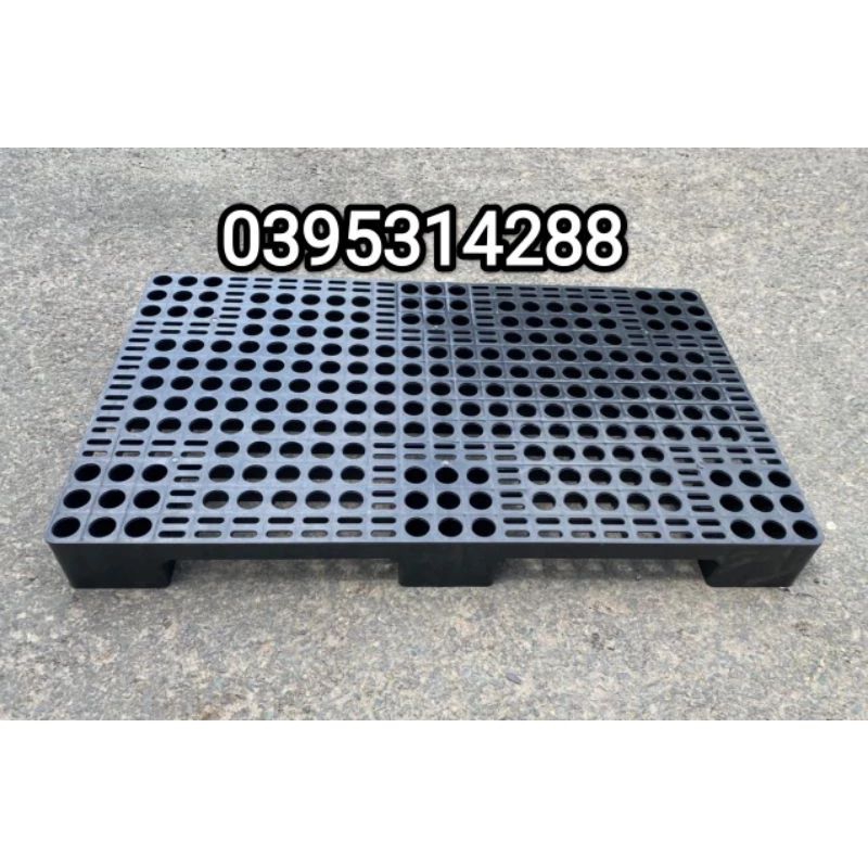 Pallet nhựa có chân 60×100 cm ( hoả tốc)