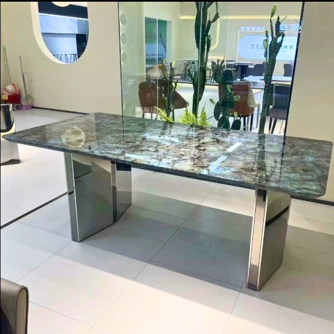 Bàn ăn nhập khẩu Aurora KN Home Decor