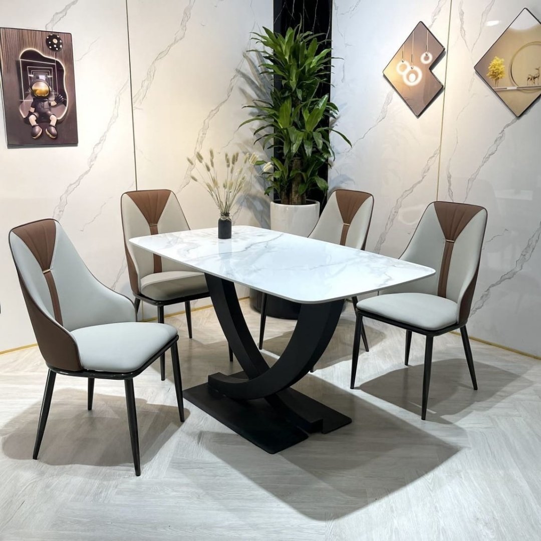 Bàn ăn mặt đá vi tinh thể chân Bát 120x70