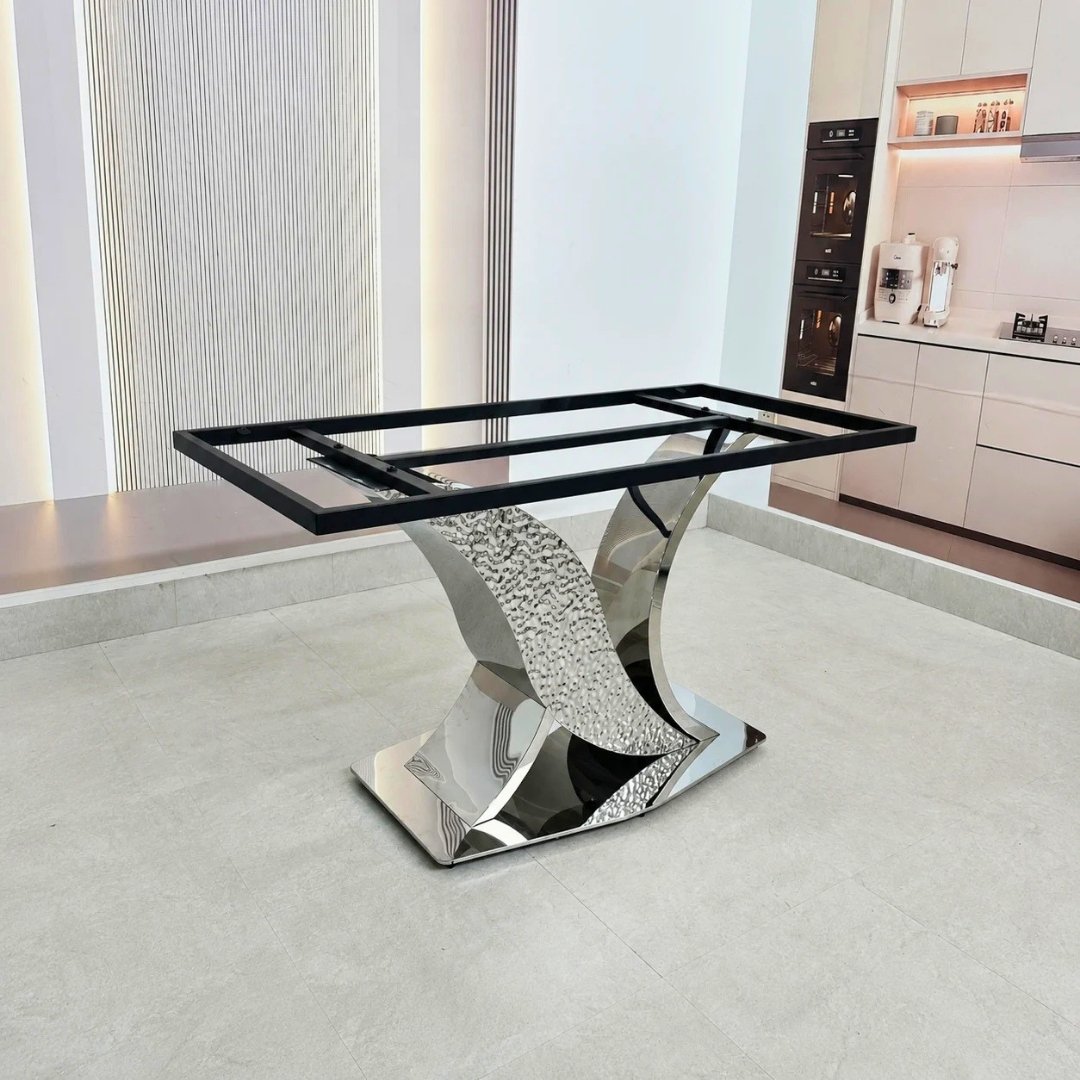Bàn ăn Lumina mặt đá thạch anh vi tinh thể xuyên sáng nhập khẩu.