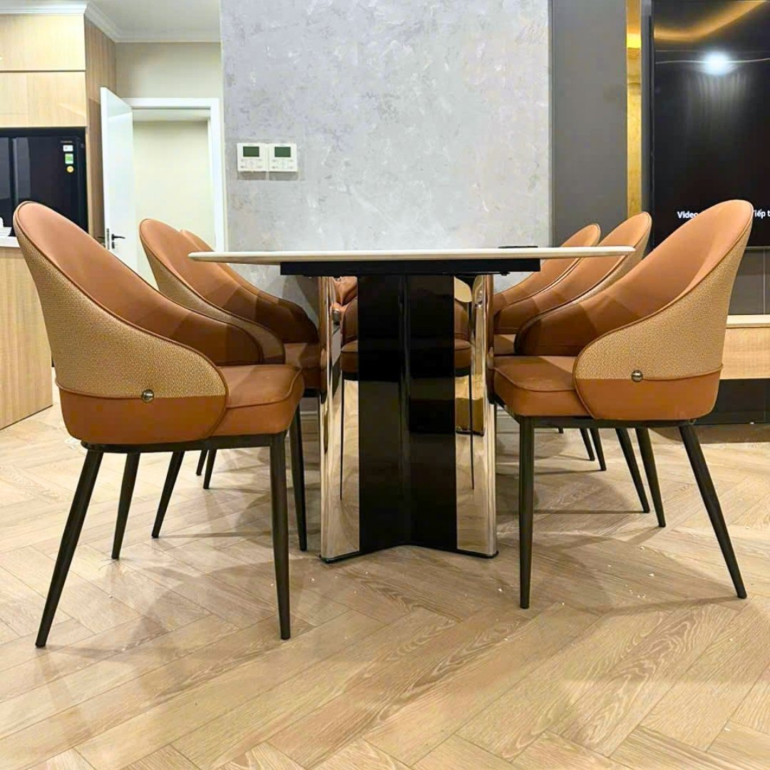 Bàn ăn mặt đá vi tinh thể với chân inox mạ PVD cao cấp của KN Home Decor.
