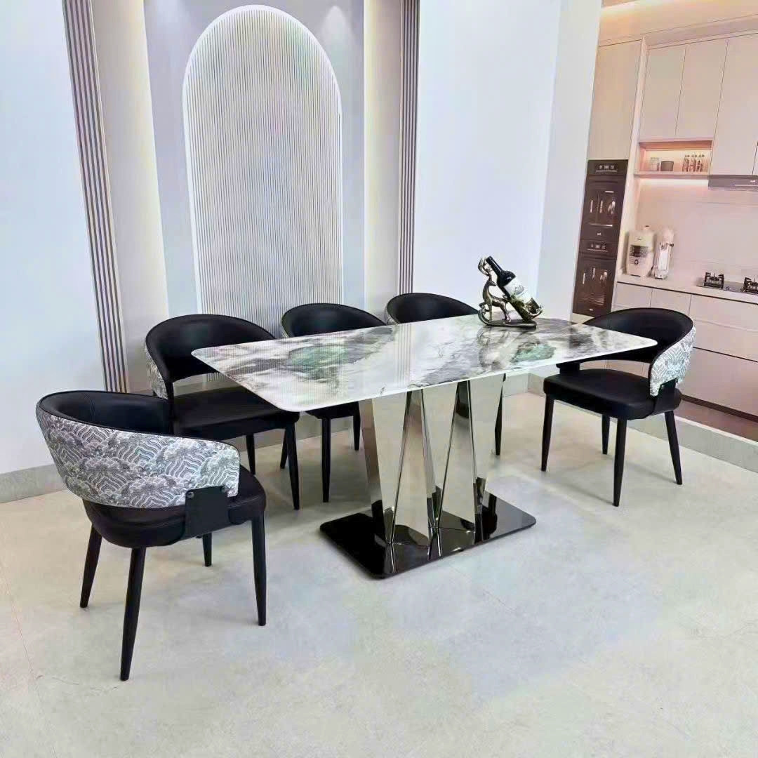 Bàn ăn Vivienne 160 cm phù hợp phòng ăn 6 người sang trọng.