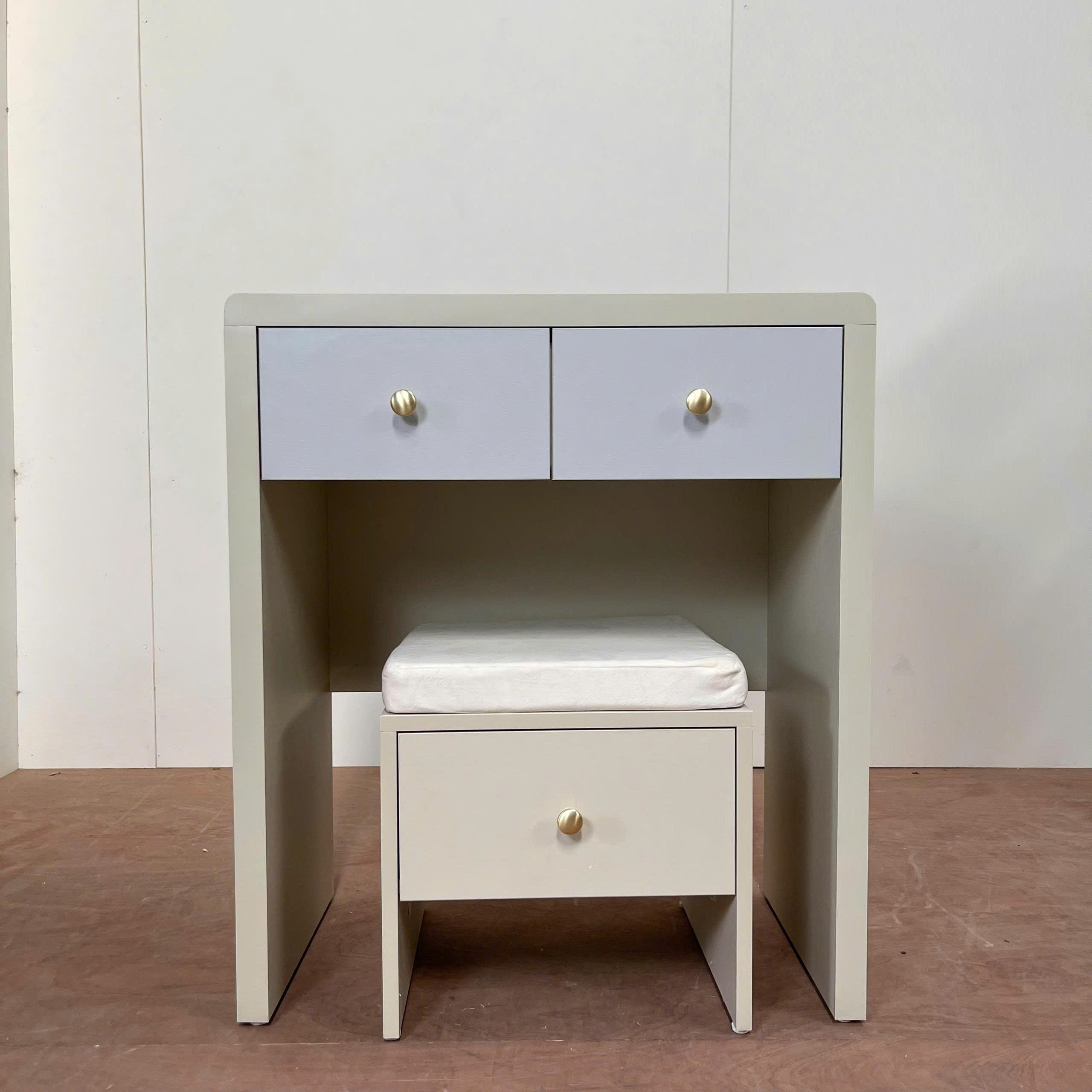 Bàn trang điểm Melamine cao cấp
