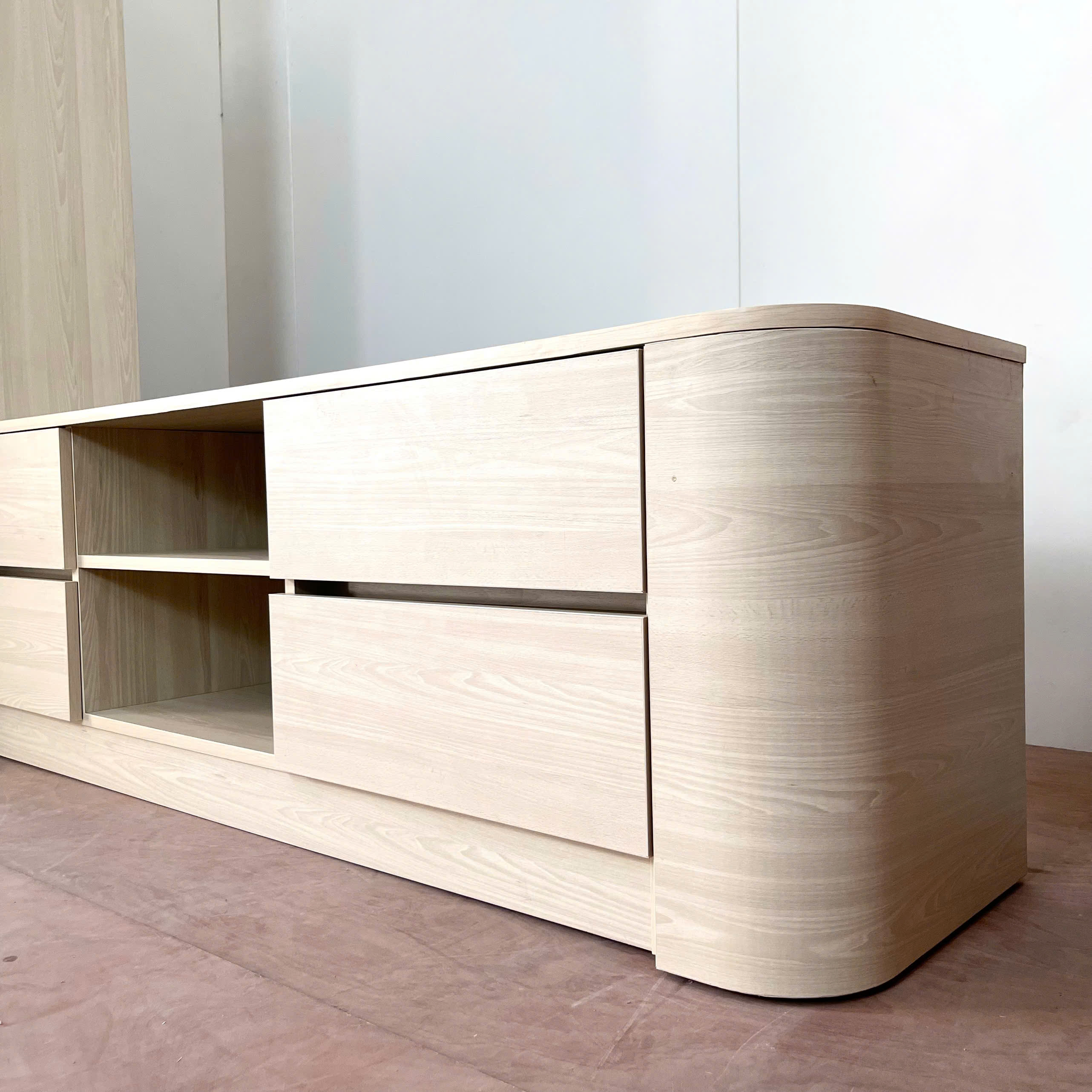 Bộ Kệ Tivi Kết Hợp Tủ Rượu Cánh Kính Cường Lực 8mm 215x40x180cm KN-KTVTR21540180