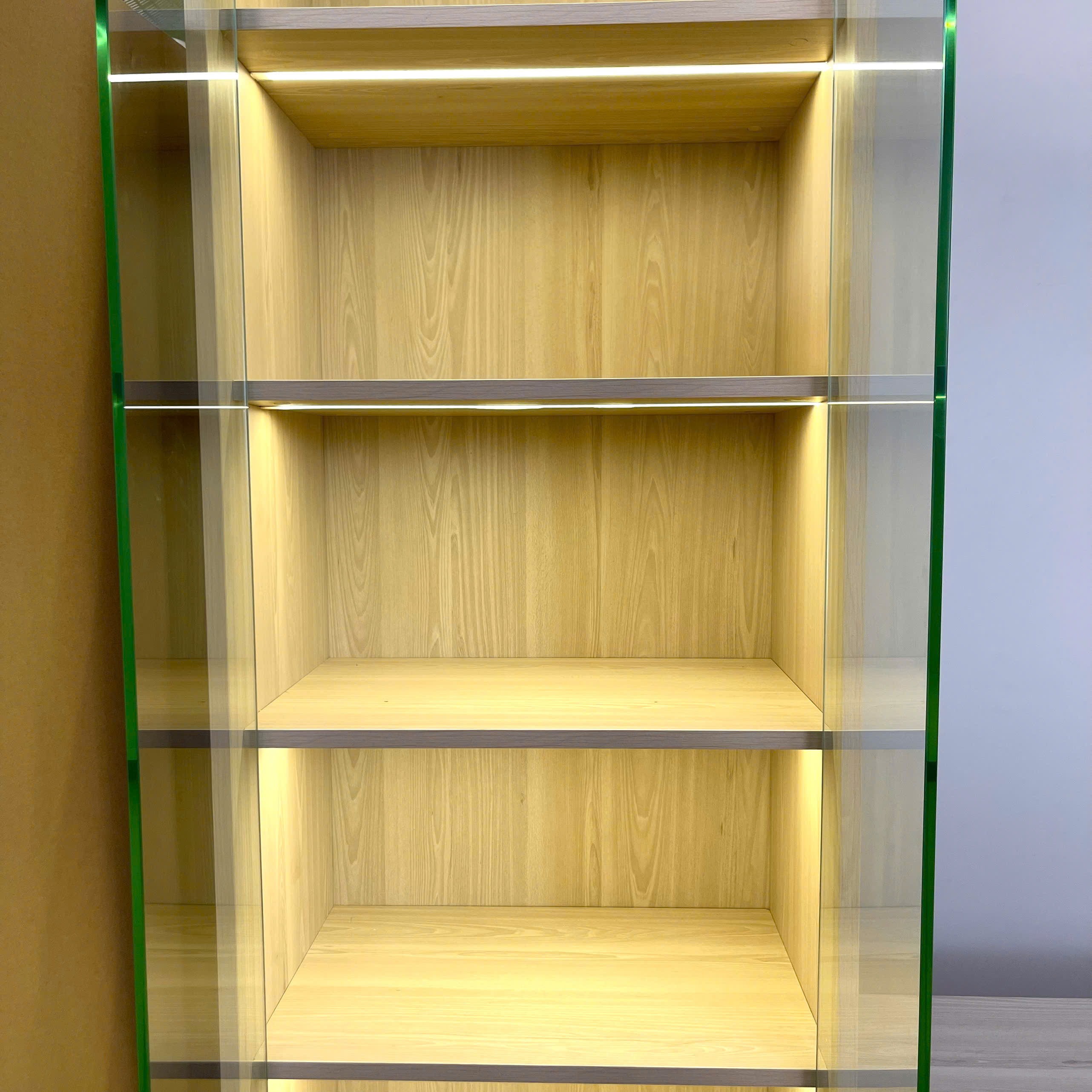 Bộ Kệ Tivi Kết Hợp Tủ Rượu Cánh Kính Cường Lực 8mm 215x40x180cm KN-KTVTR21540180