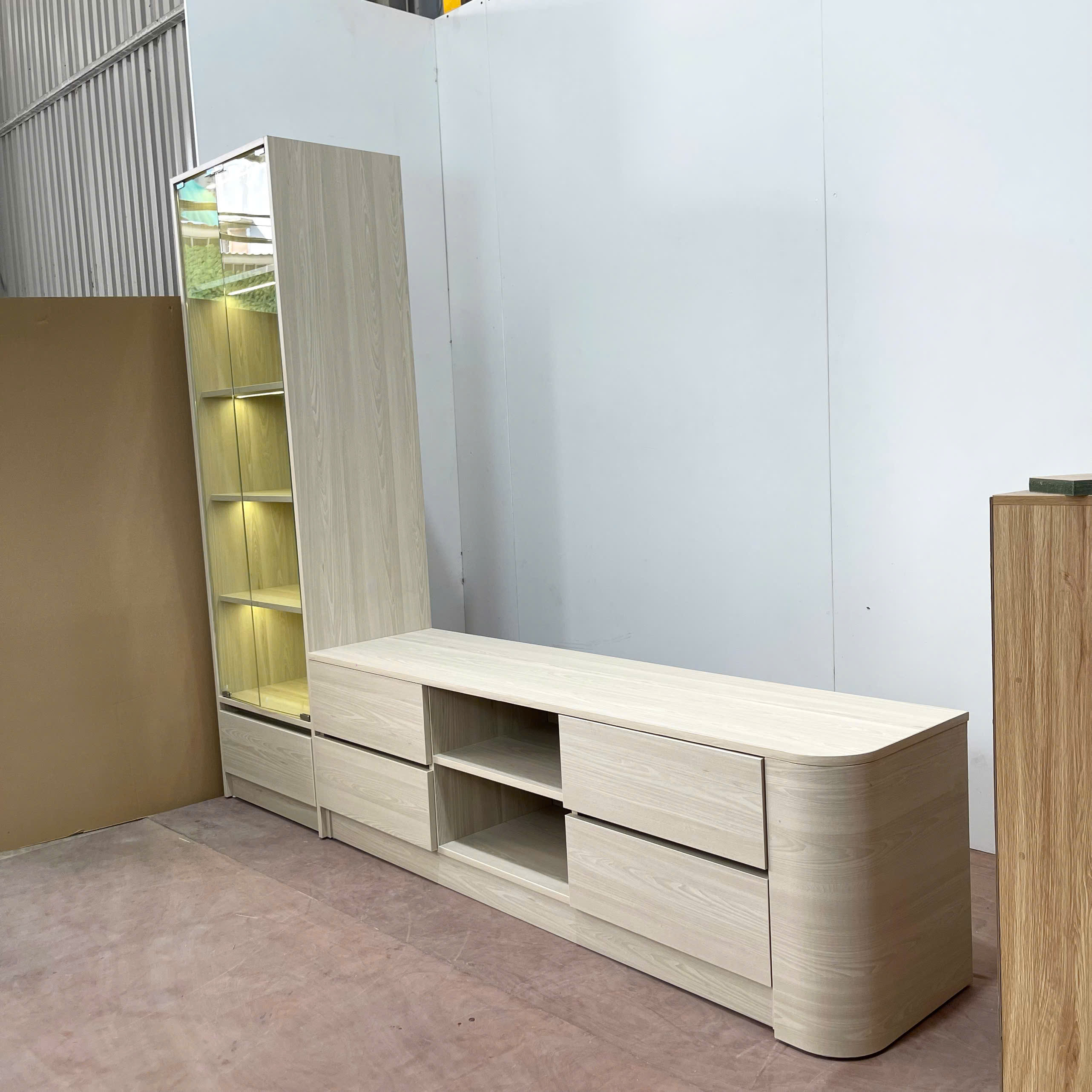 Bộ Kệ Tivi Kết Hợp Tủ Rượu Cánh Kính Cường Lực 8mm 215x40x180cm KN-KTVTR21540180
