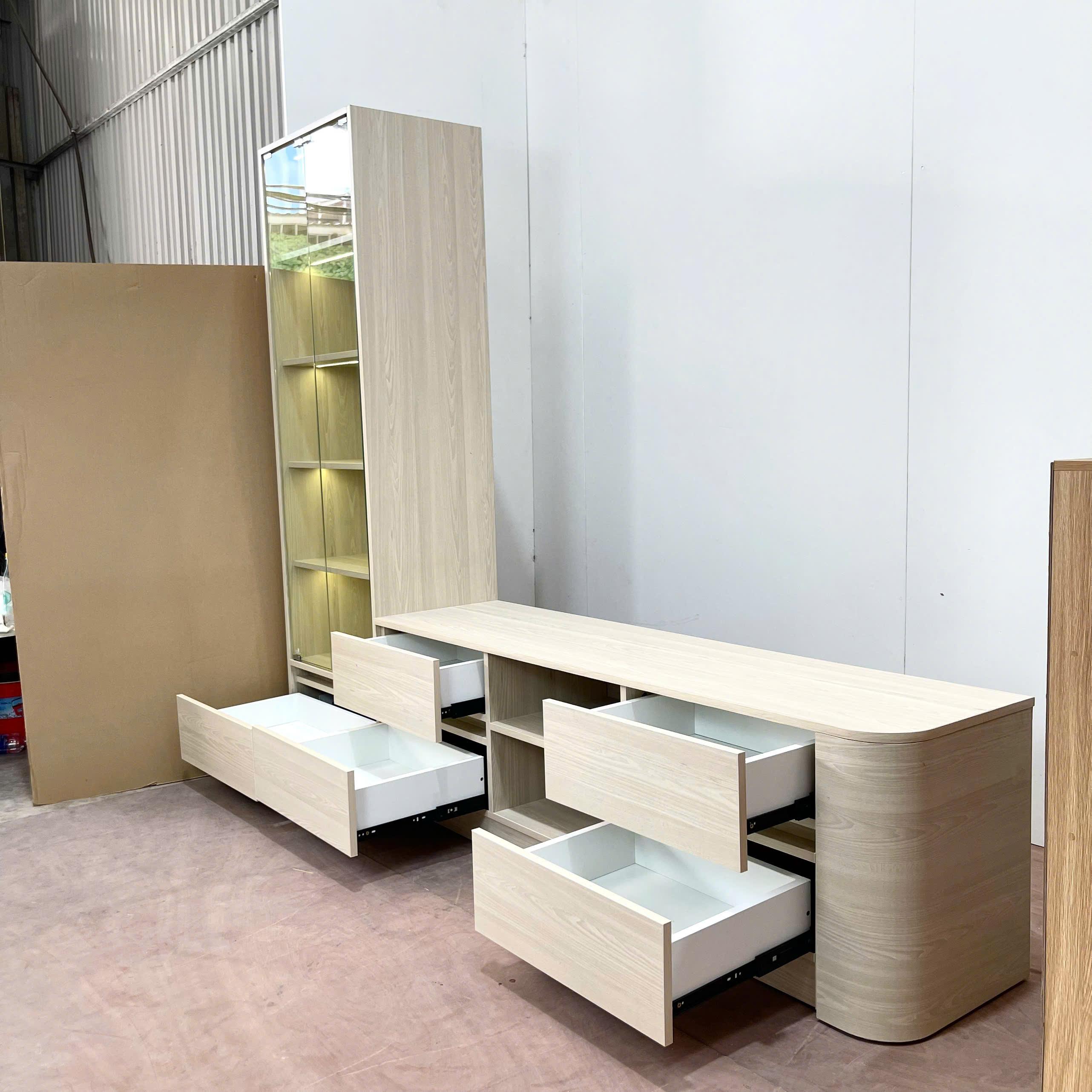 Bộ Kệ Tivi Kết Hợp Tủ Rượu Cánh Kính Cường Lực 8mm 215x40x180cm KN-KTVTR21540180